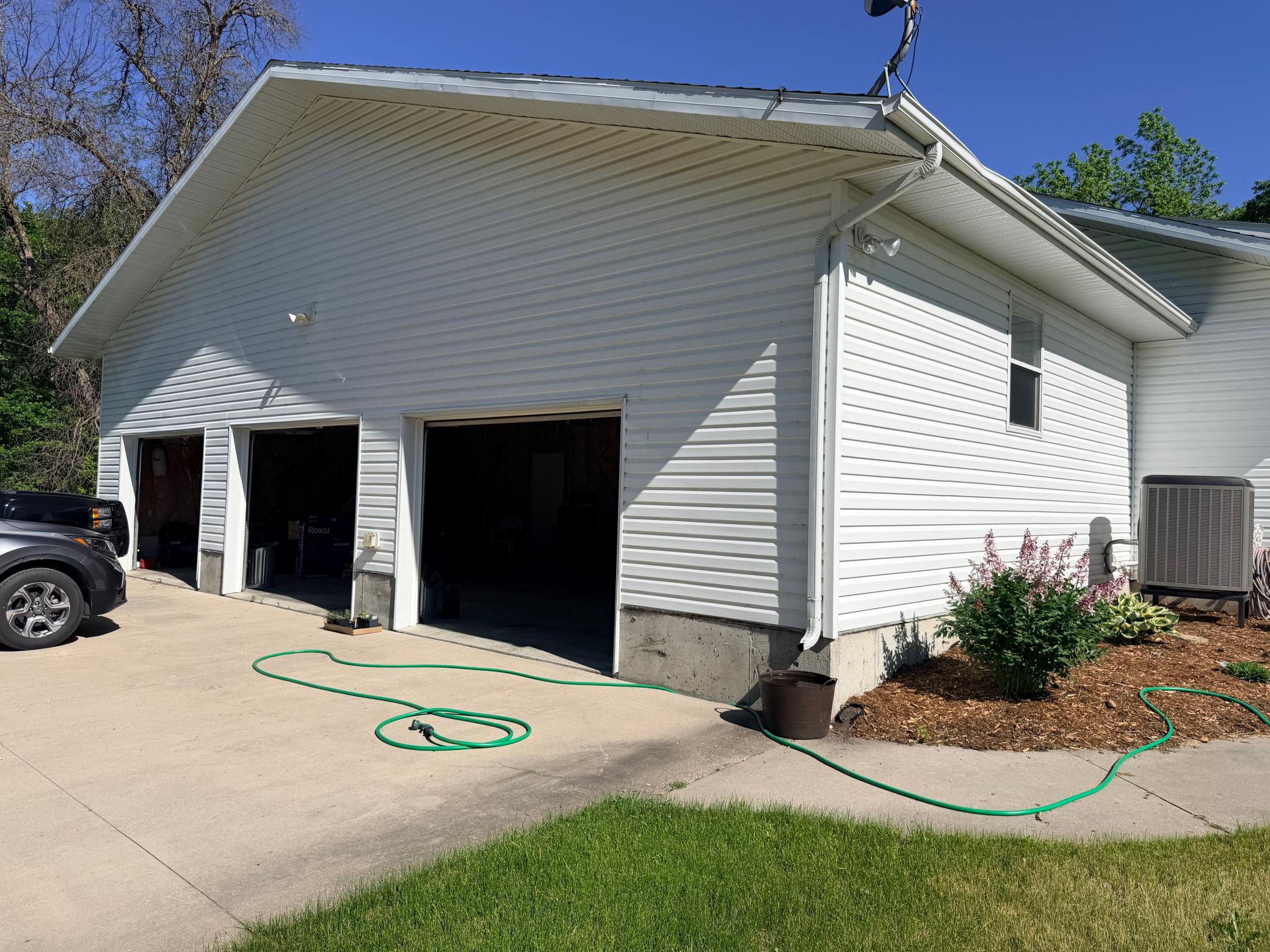 main property photo 67