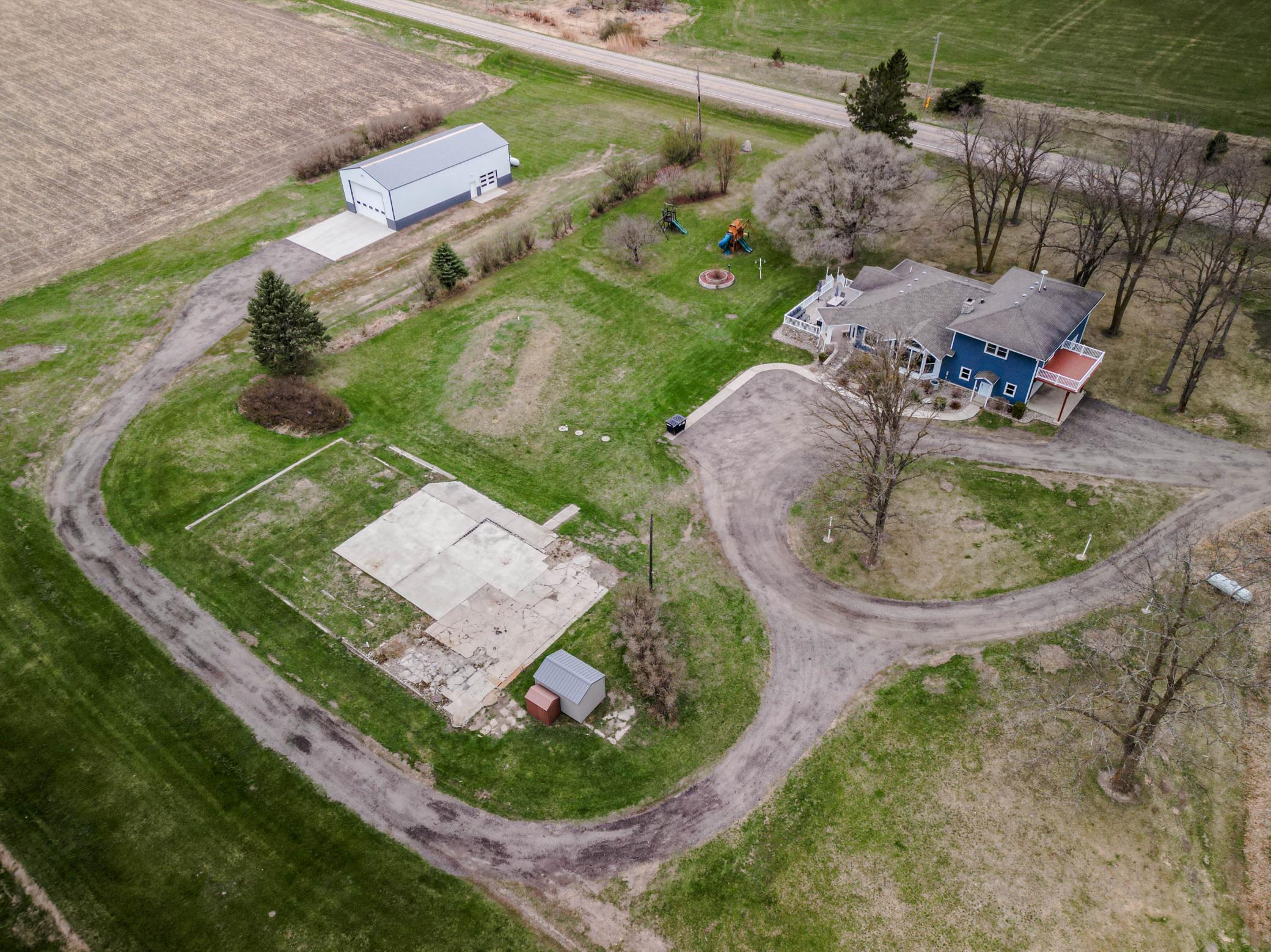 main property photo 81