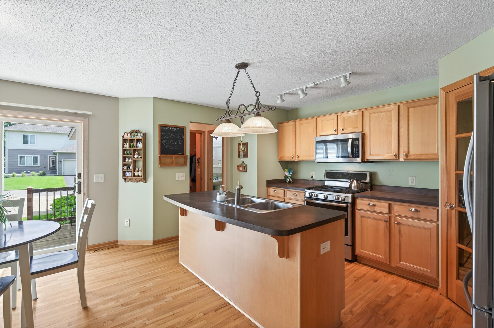main property photo 8