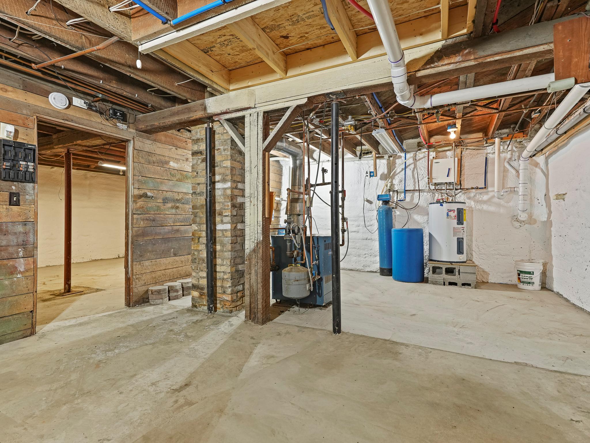 main property photo 60
