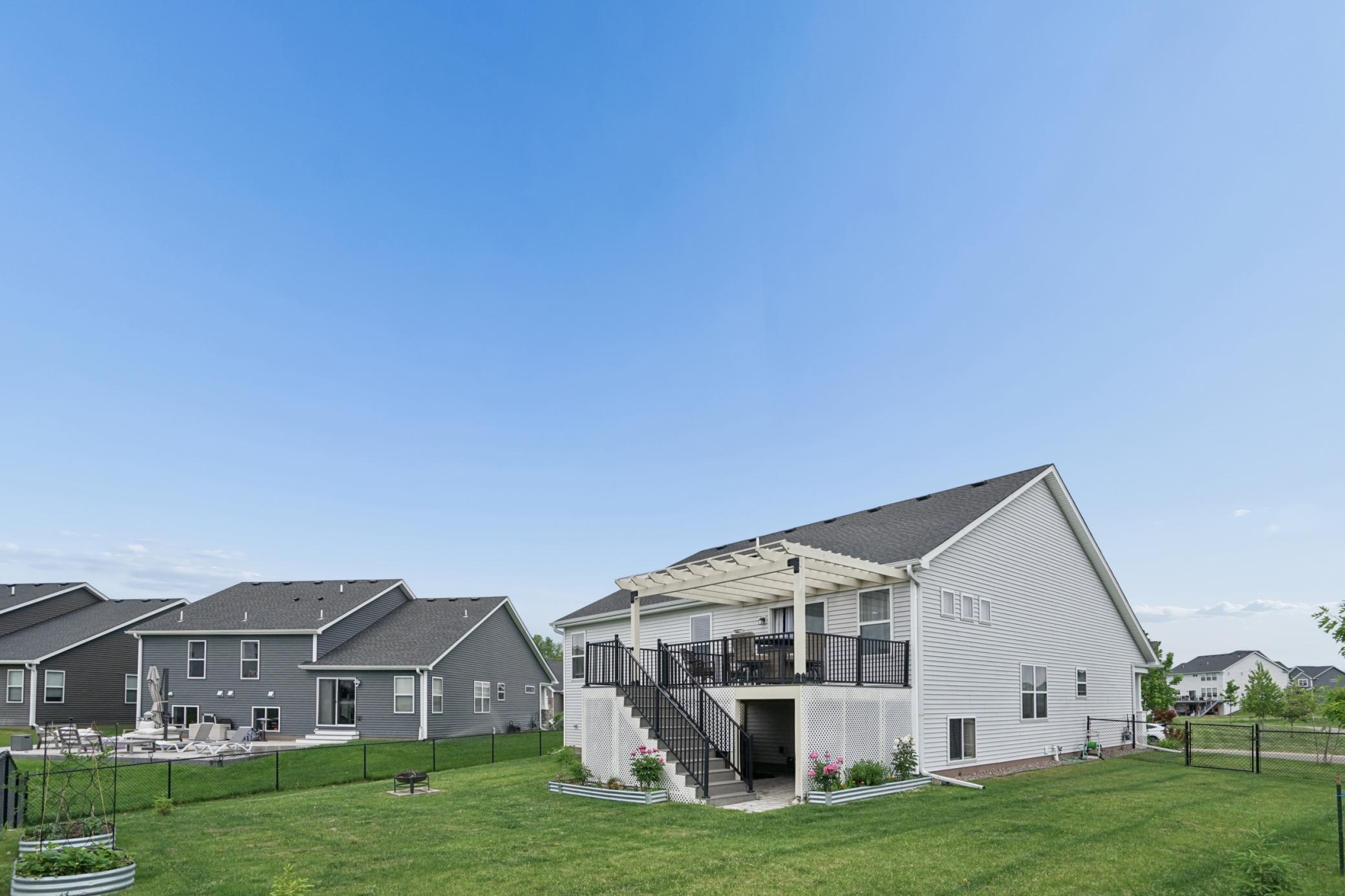 main property photo 43