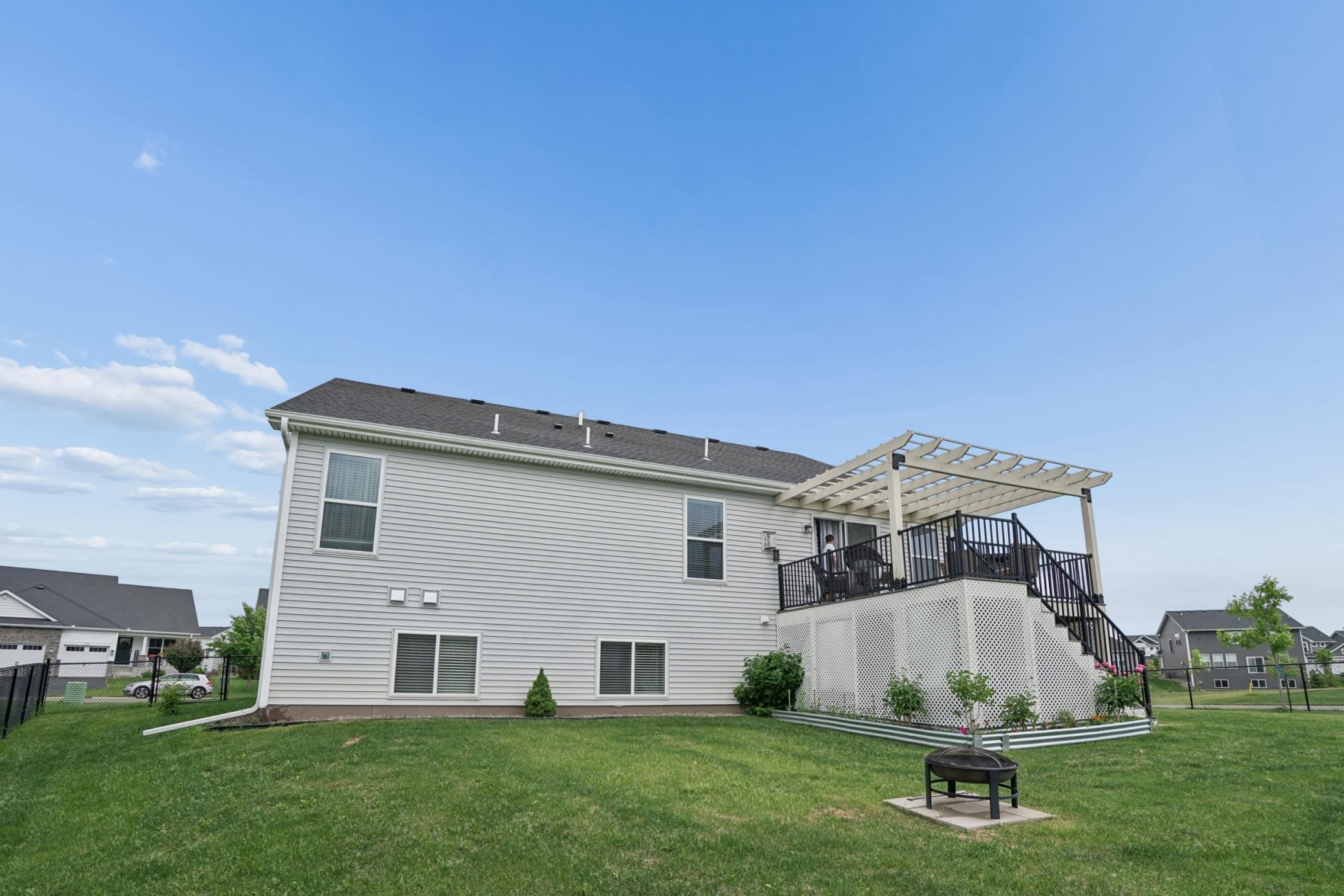 main property photo 45