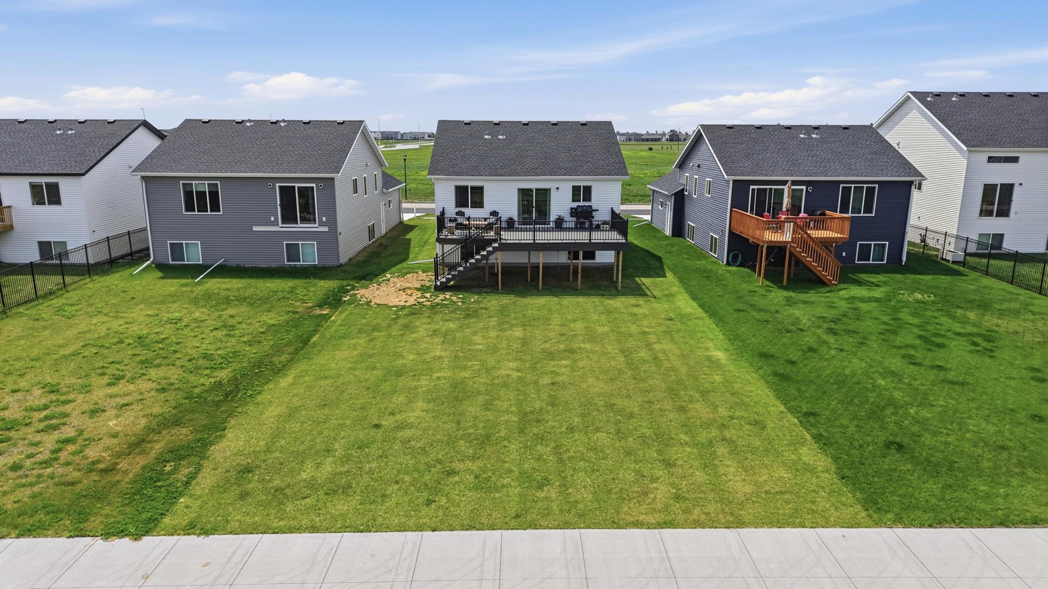 main property photo 33