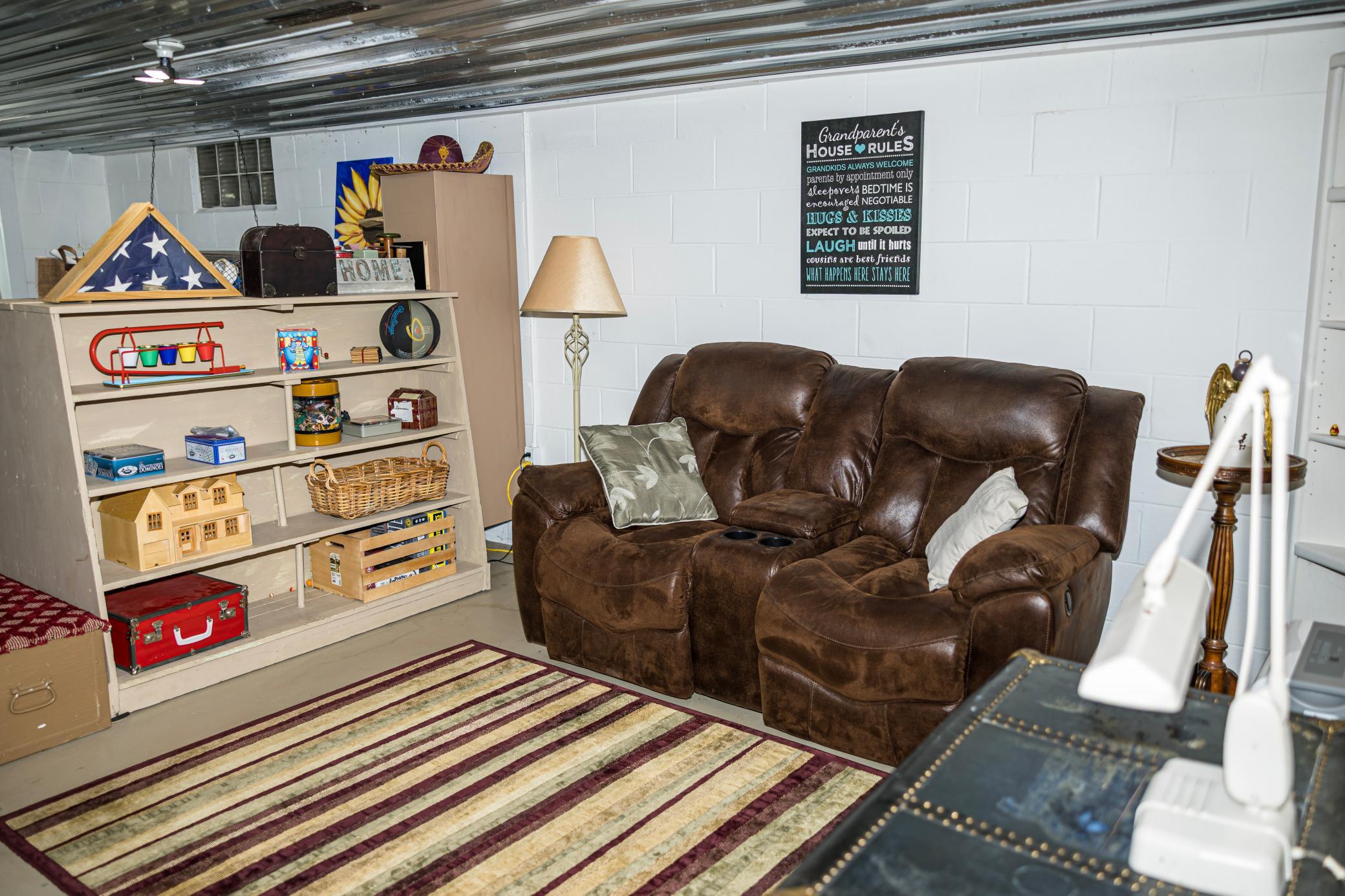 main property photo 28