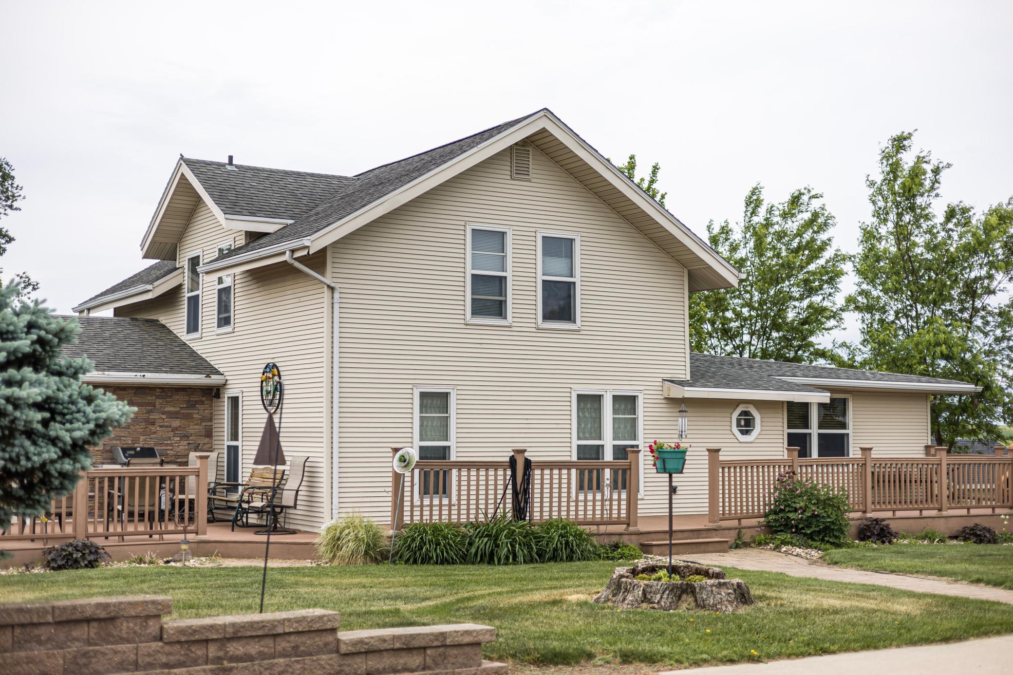 main property photo 5