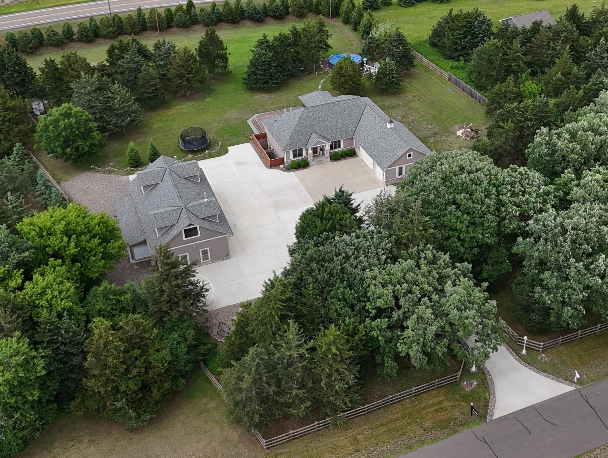 main property photo 50