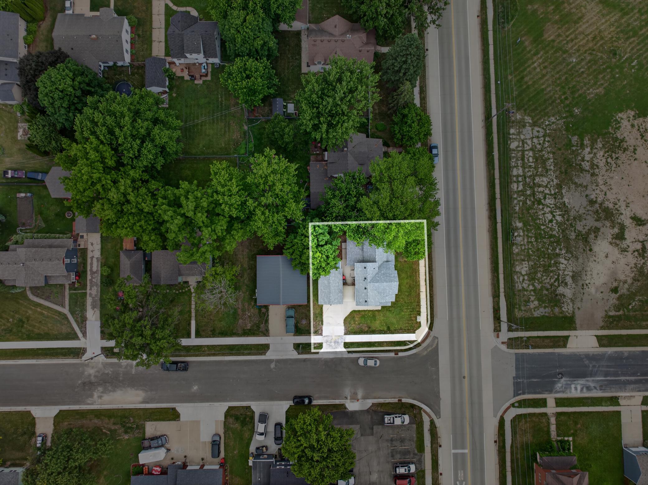 main property photo 50