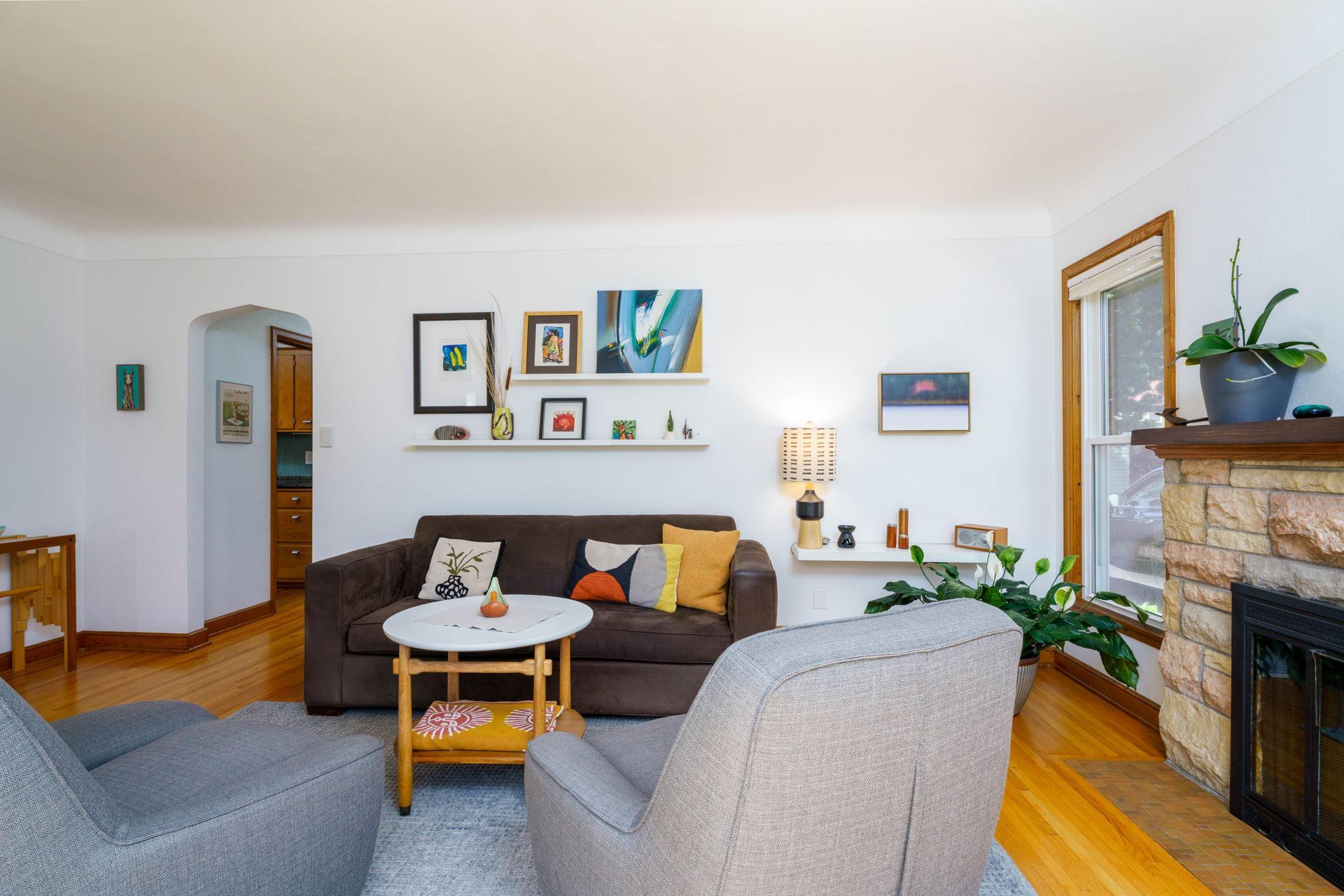 property viewer photo 2