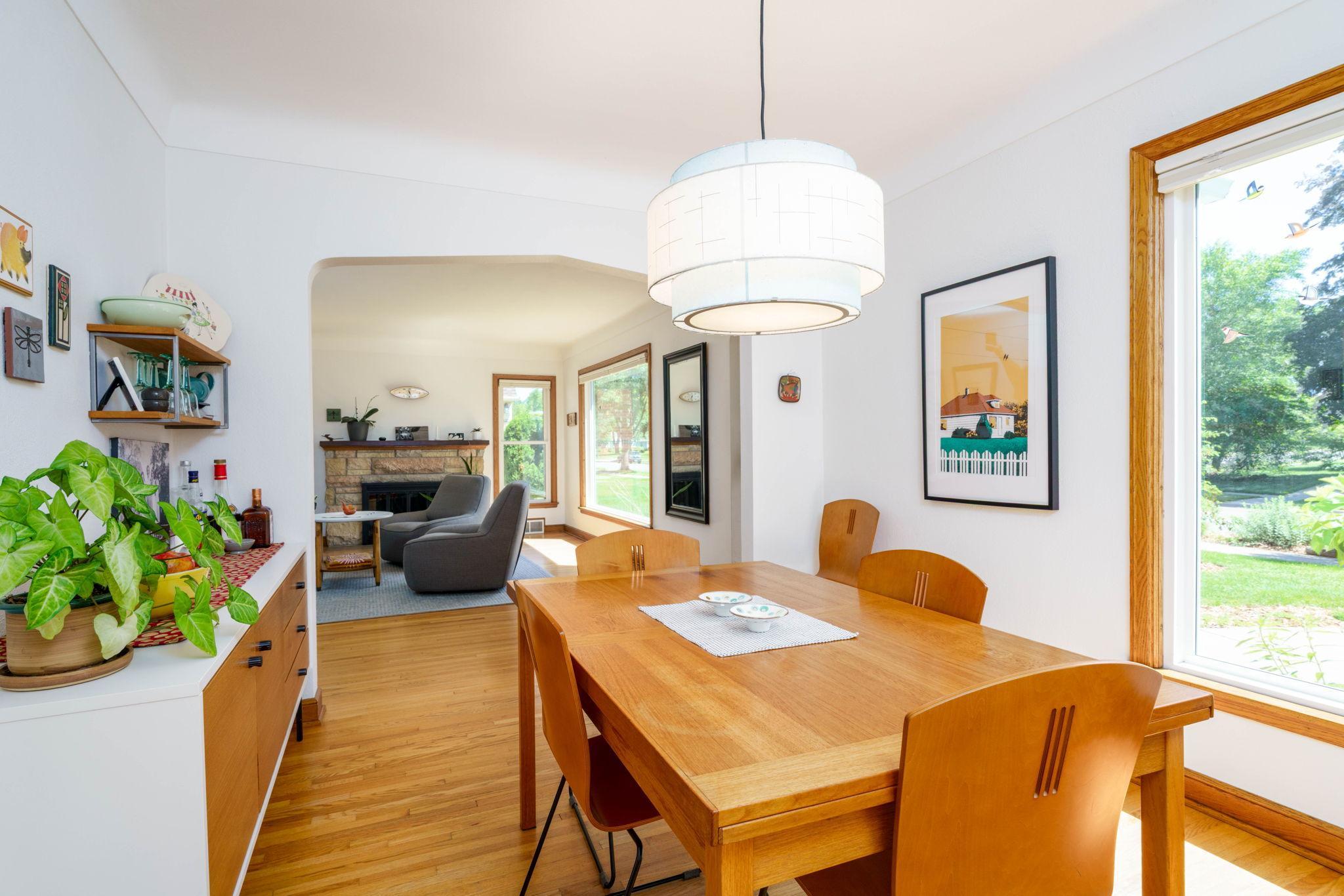 property viewer photo 5