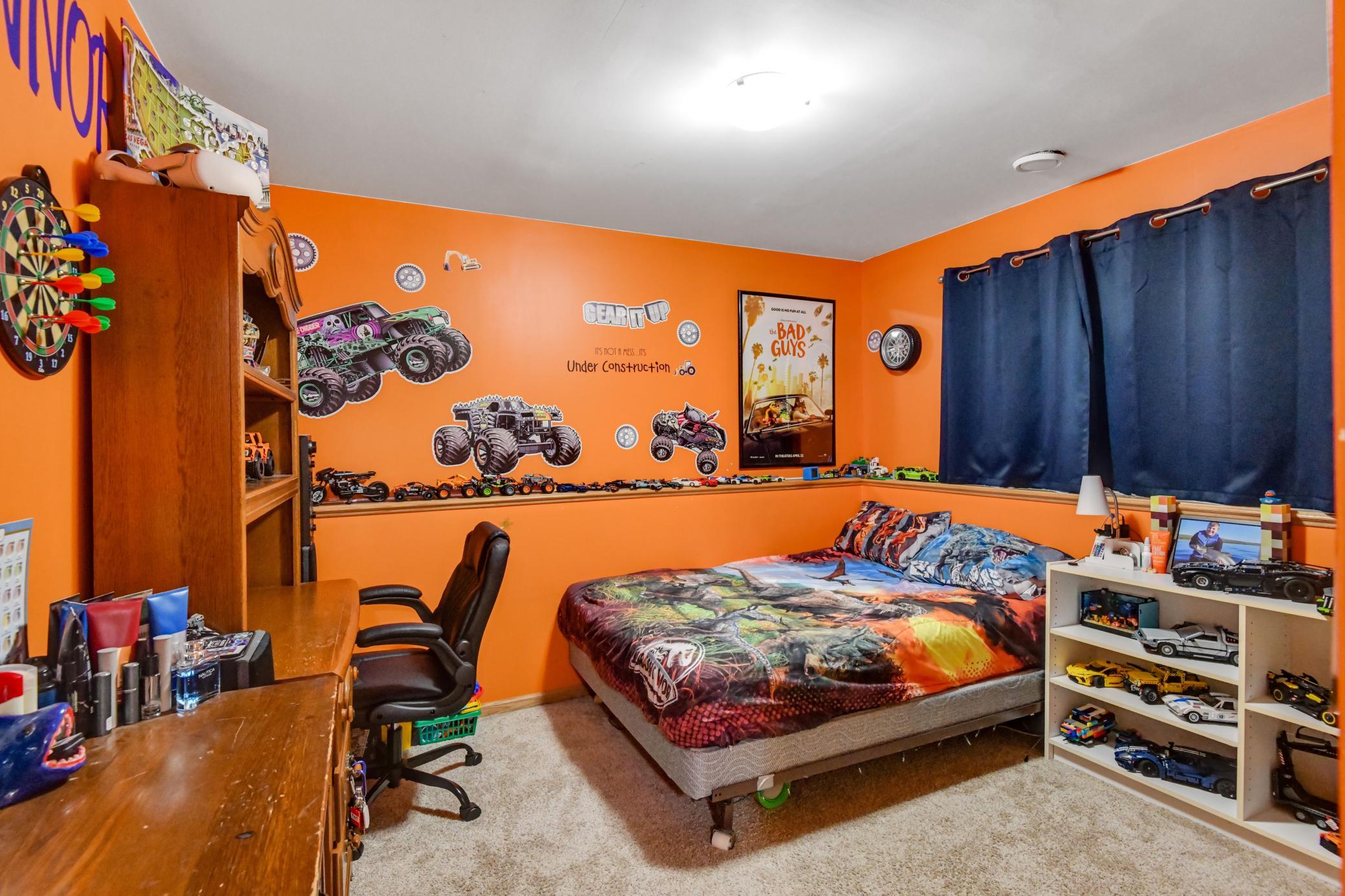 main property photo 20