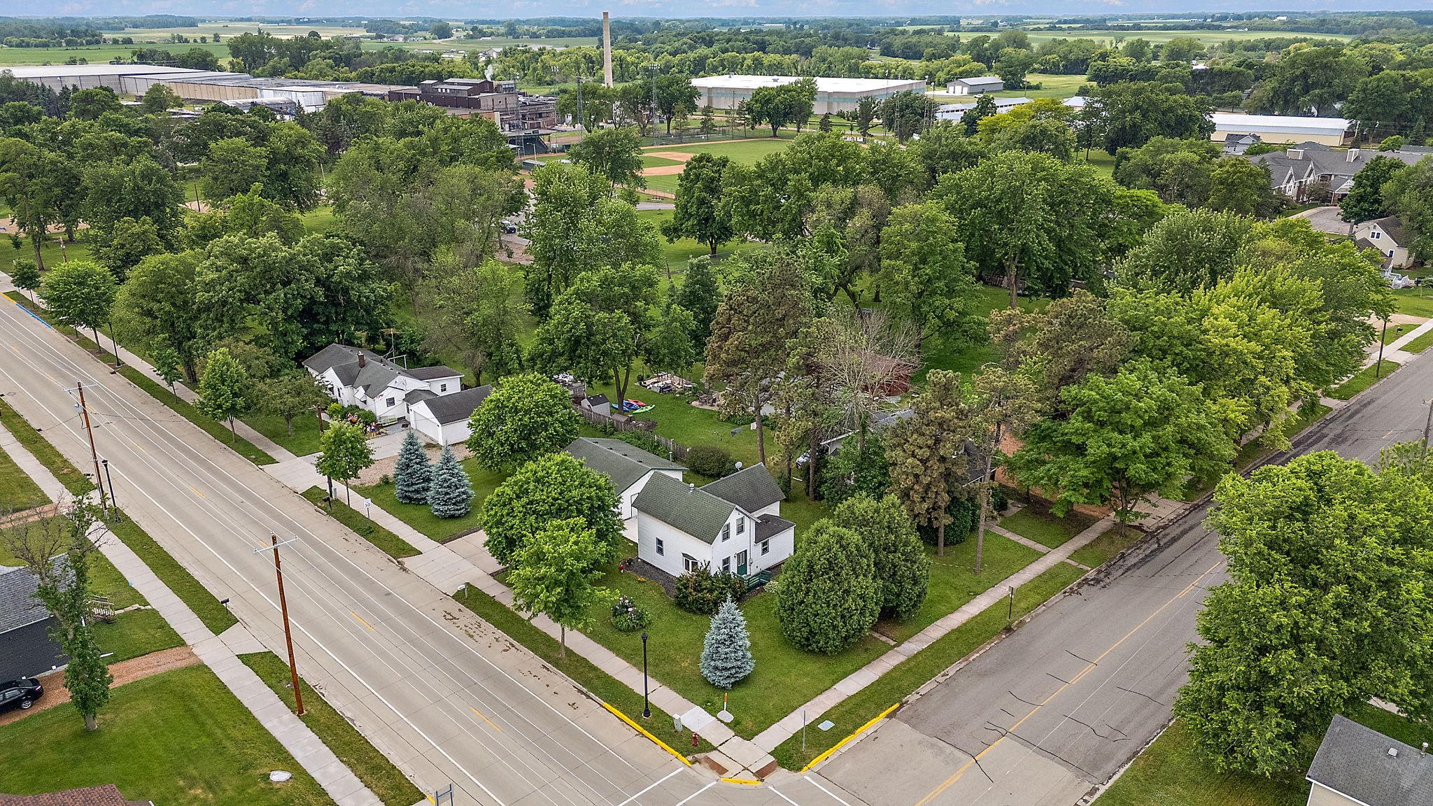 main property photo 25