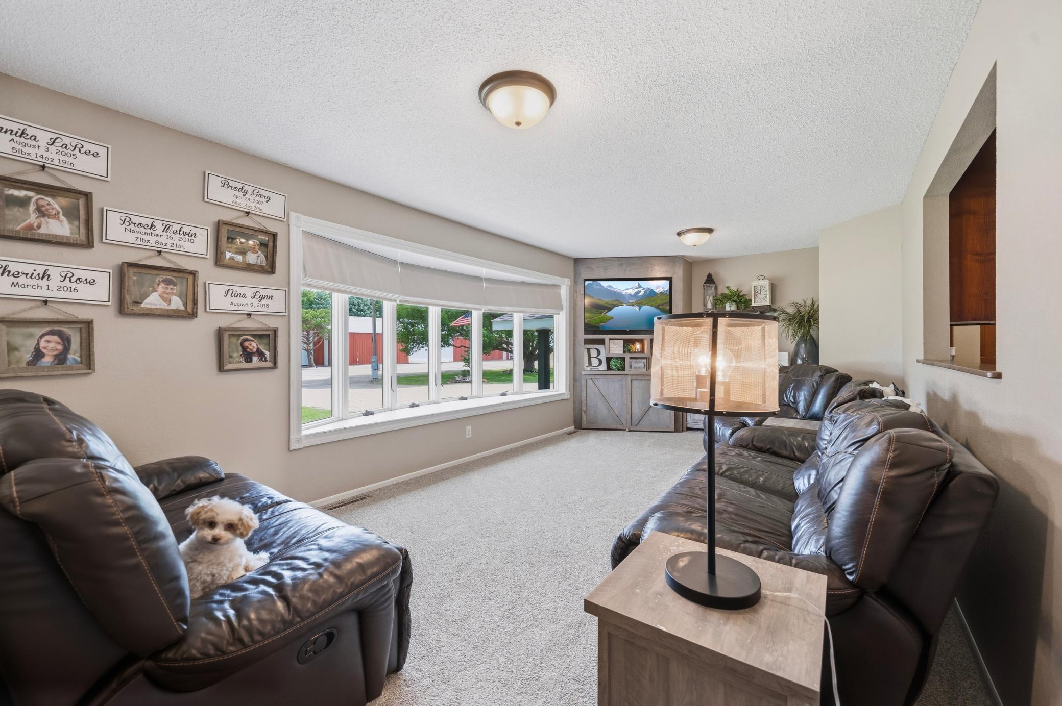 main property photo 19