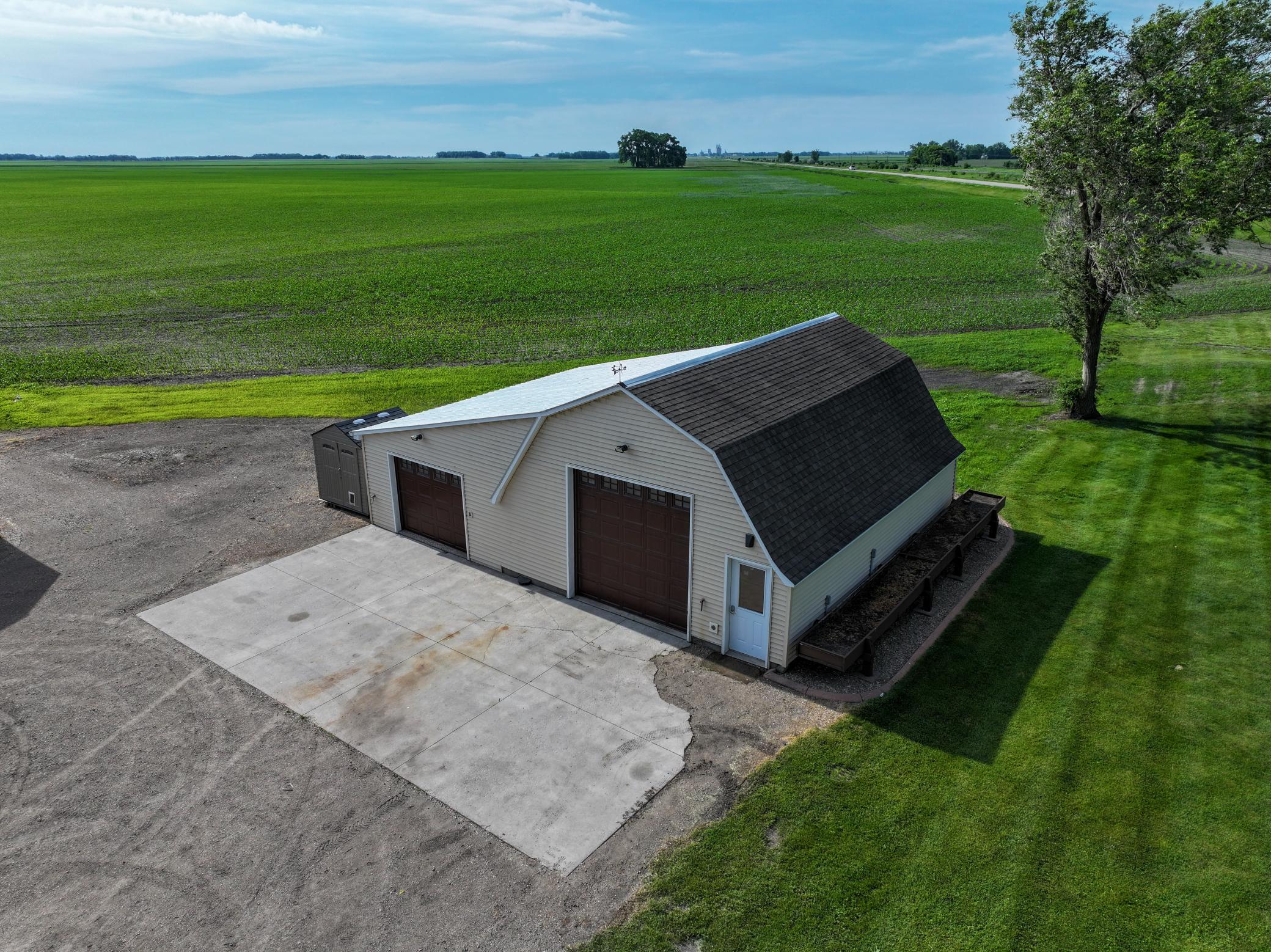 main property photo 58