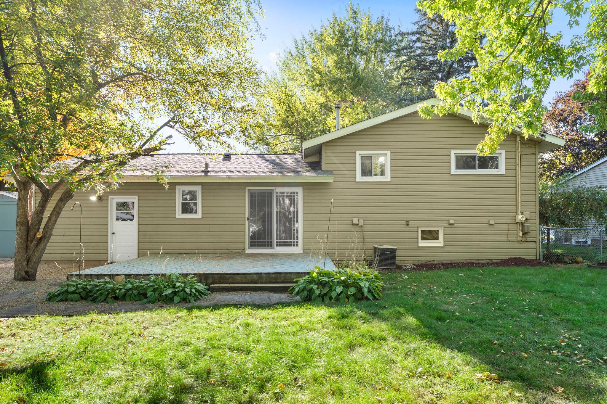 main property photo 30