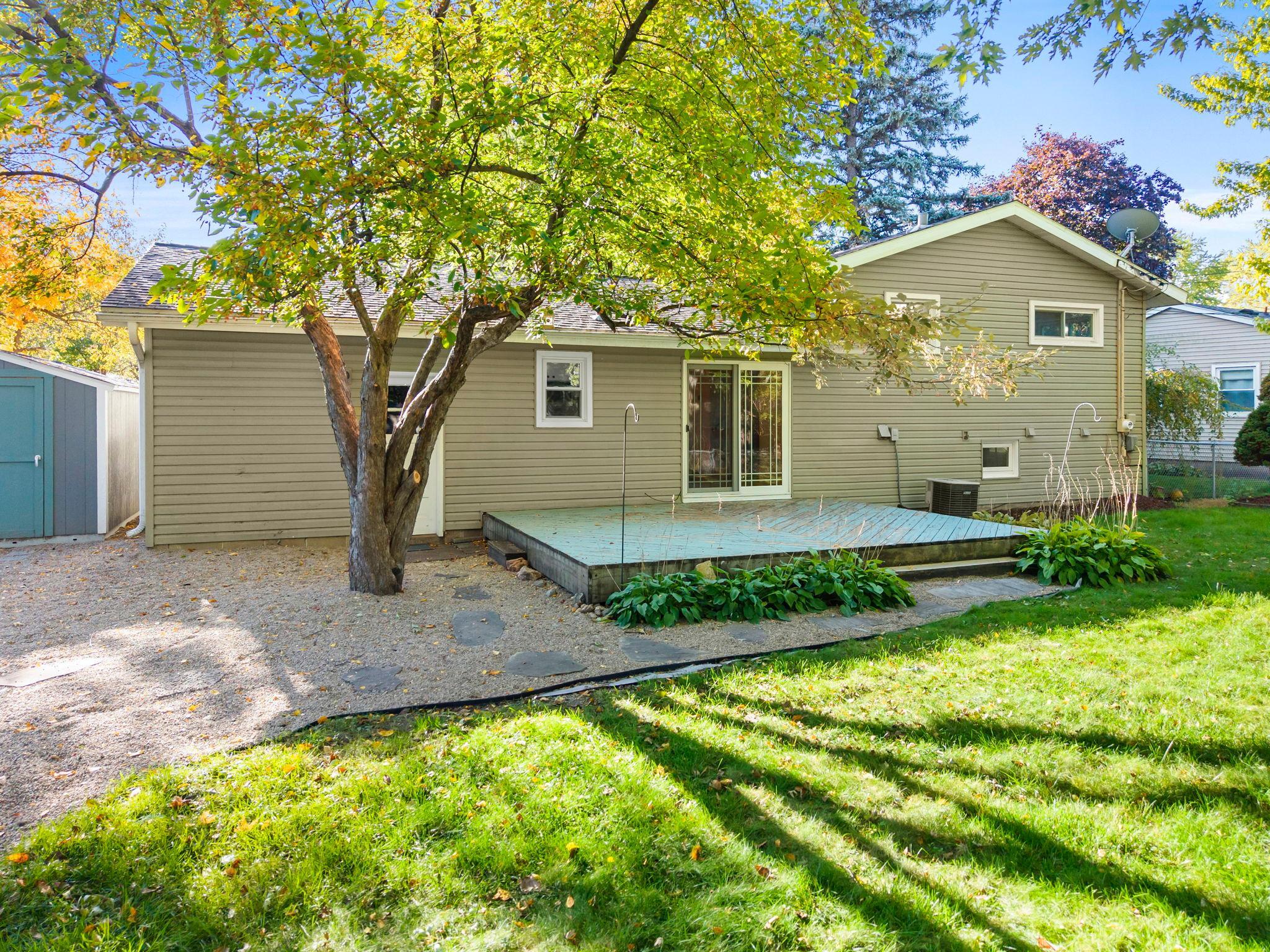 main property photo 33