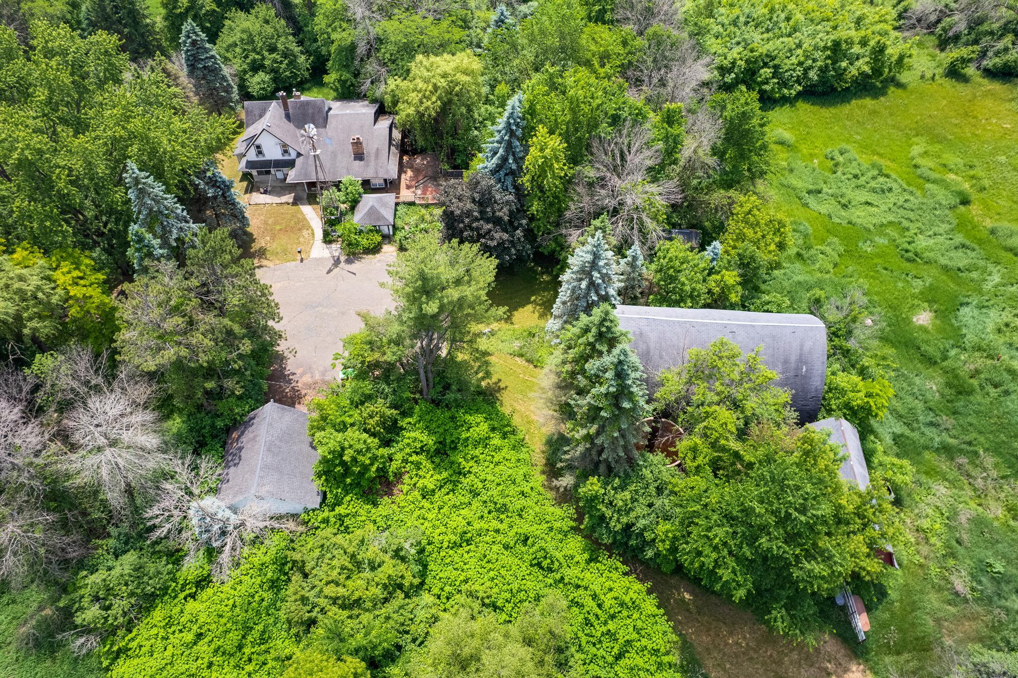 main property photo 17