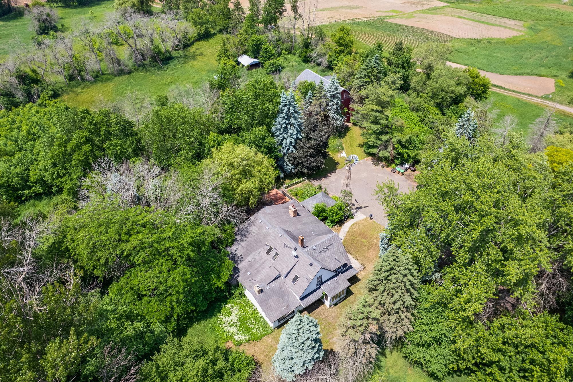 main property photo 18