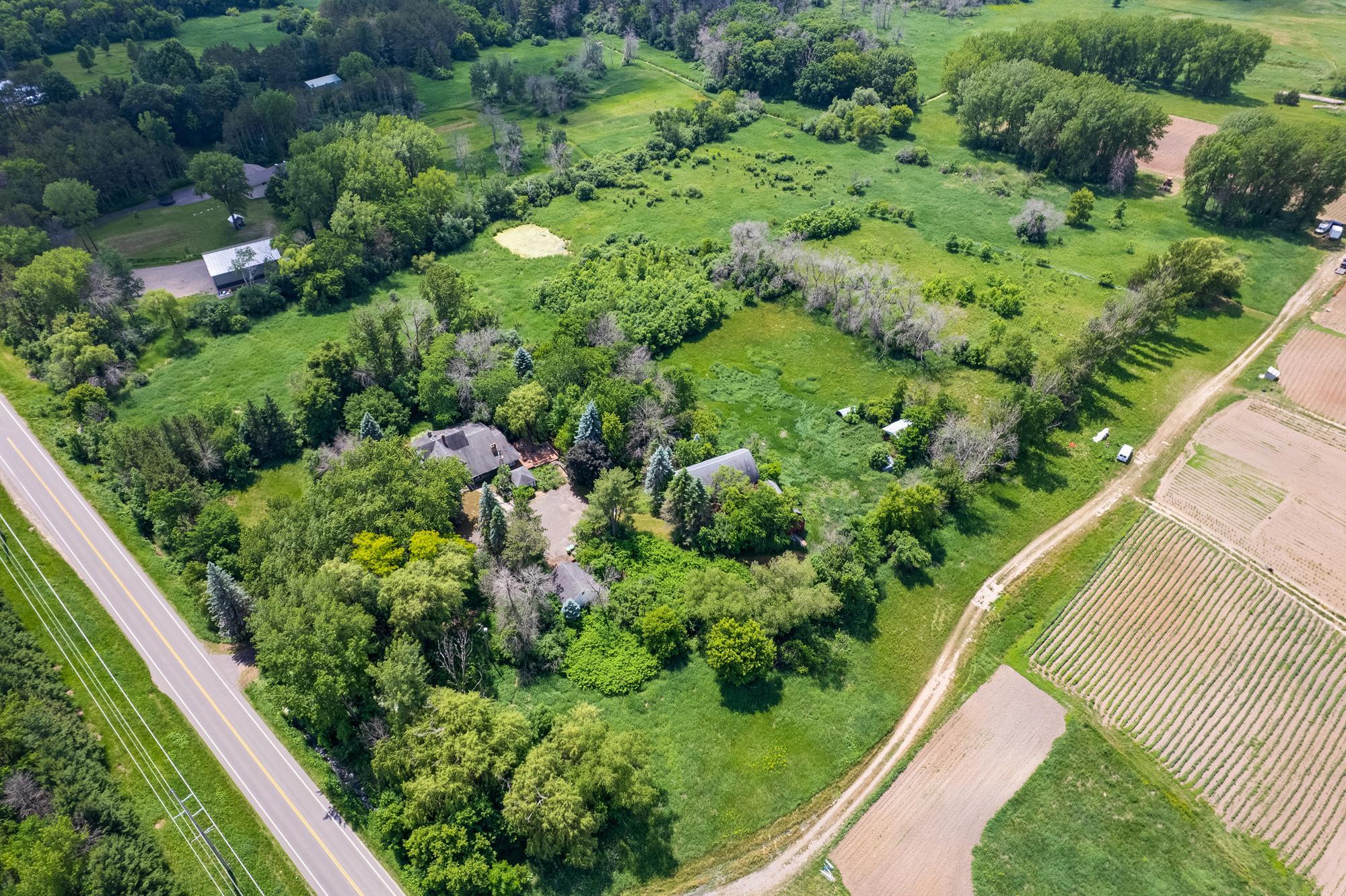 main property photo 25