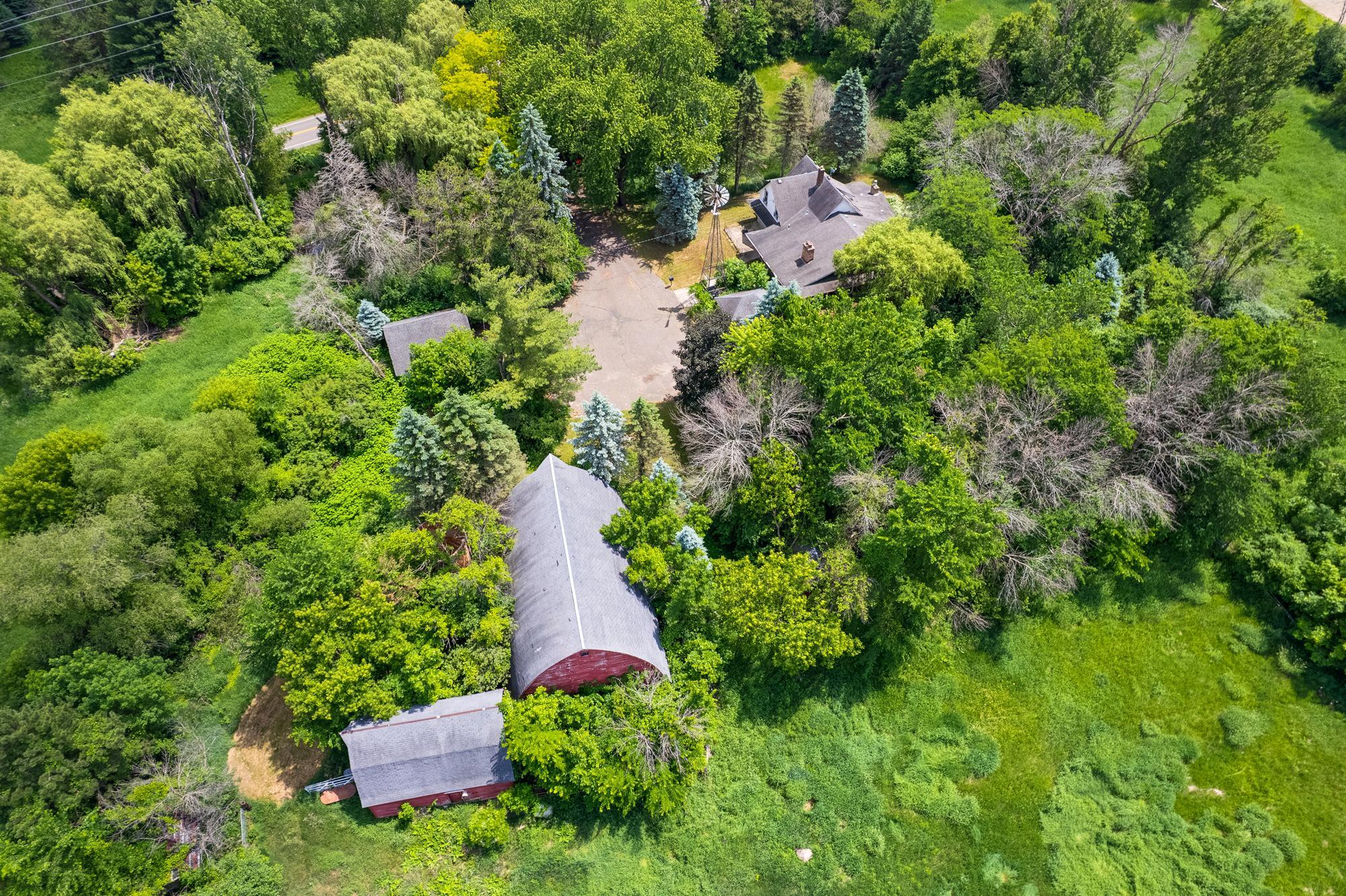 main property photo 12