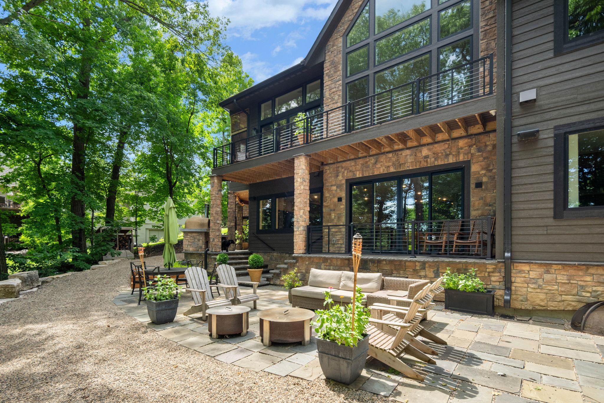 main property photo 81