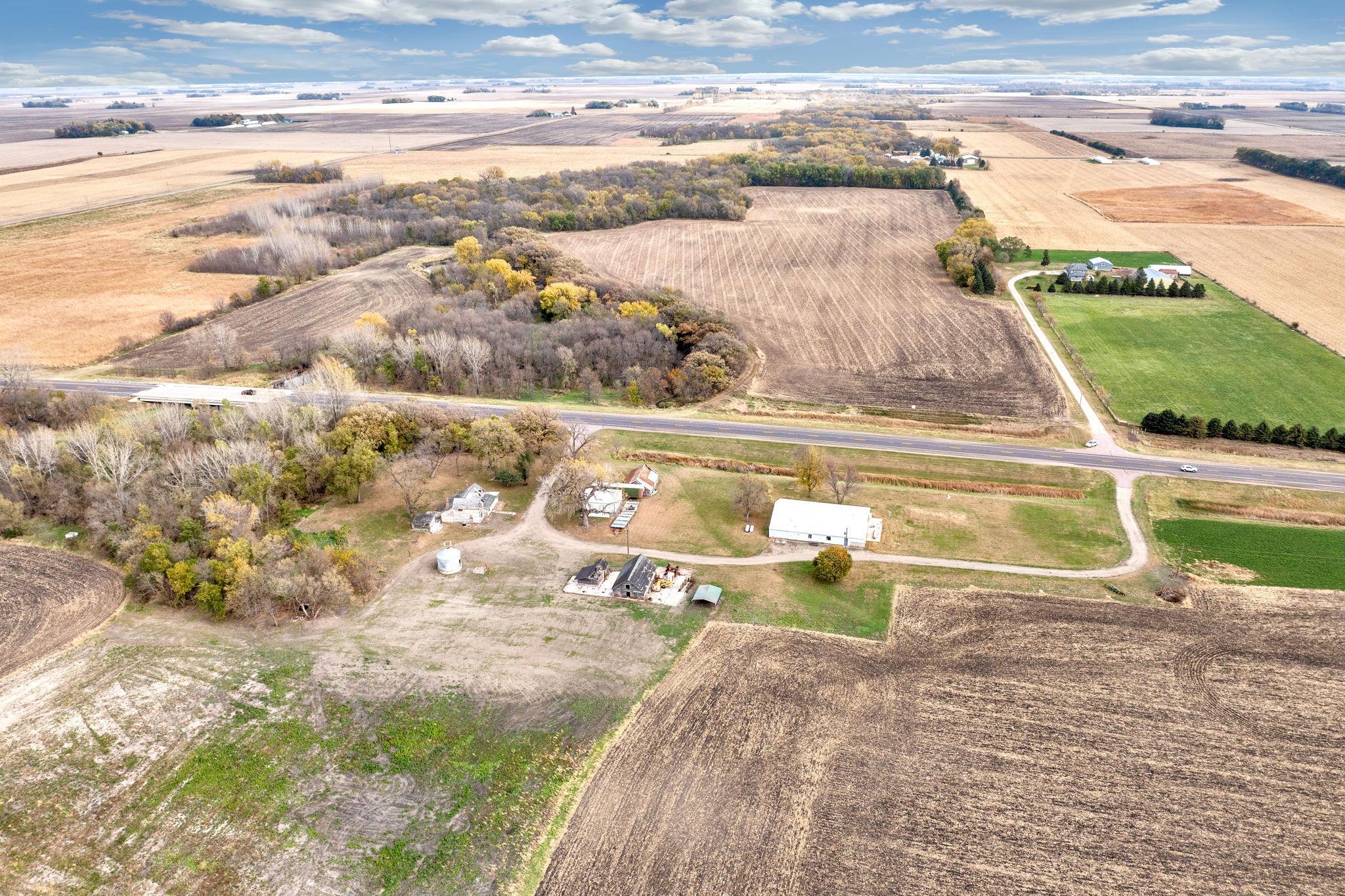 main property photo 8