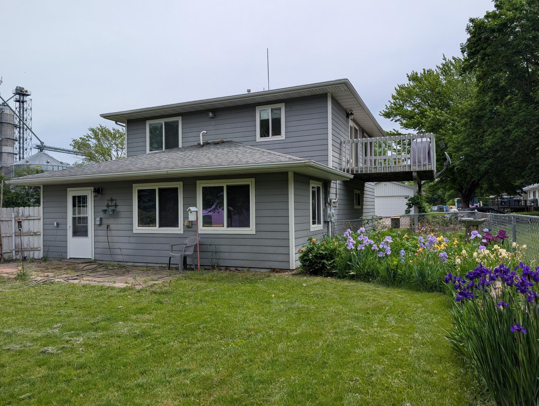 main property photo 20