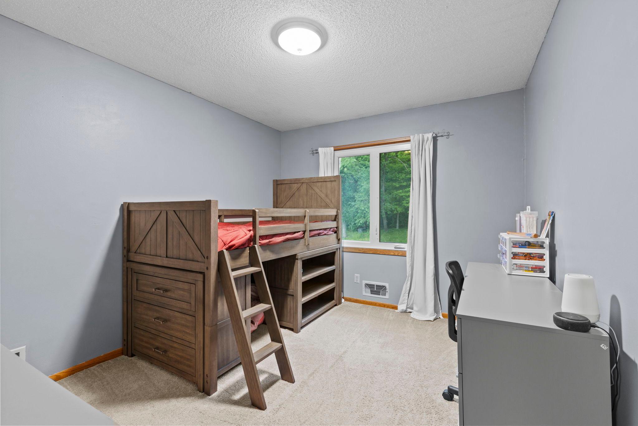 property viewer photo 20