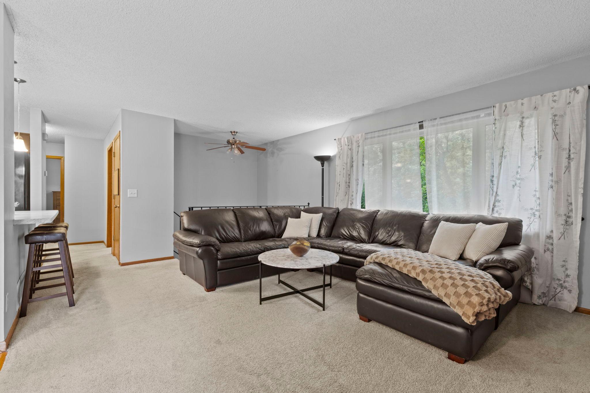 property viewer photo 6