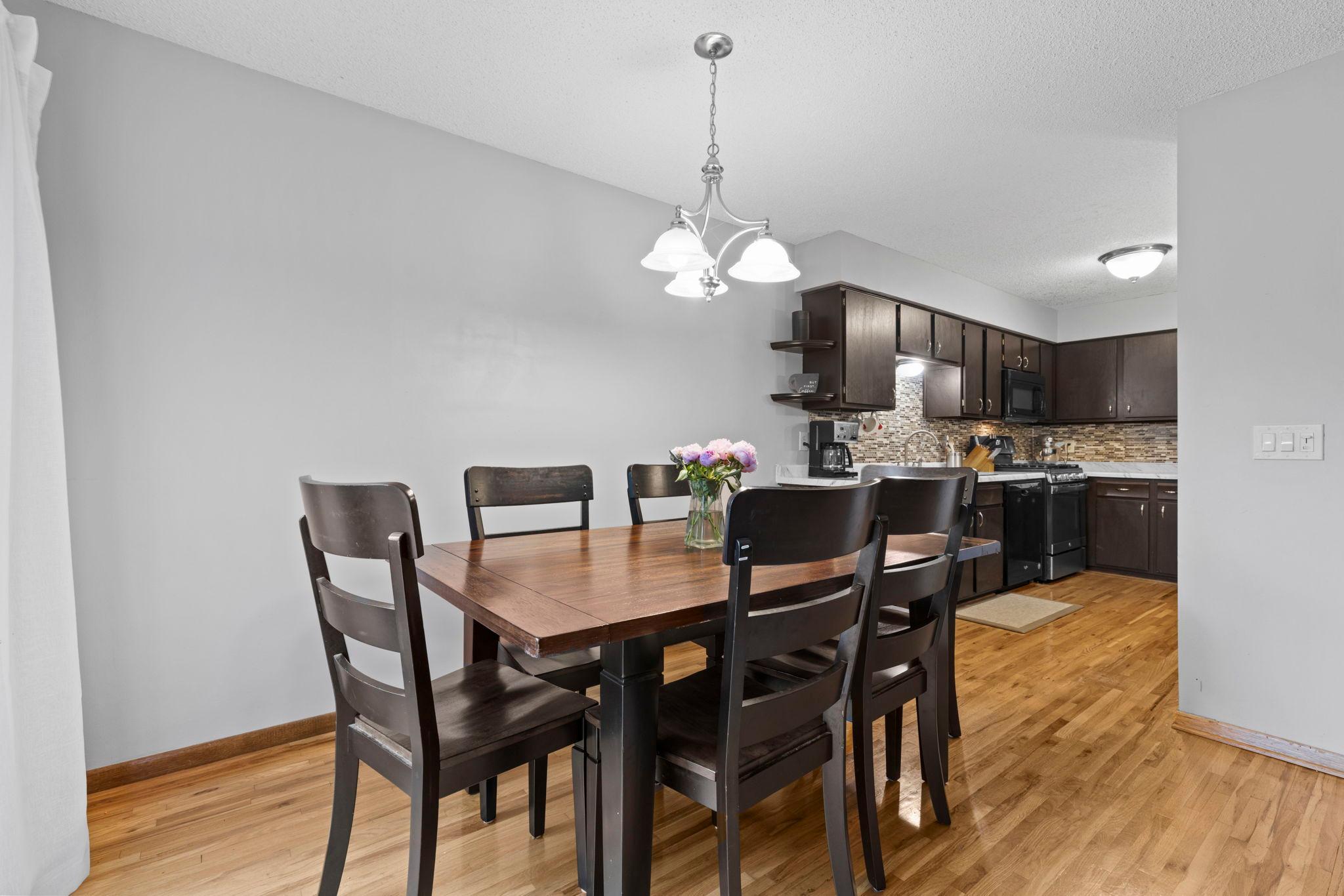 property viewer photo 9