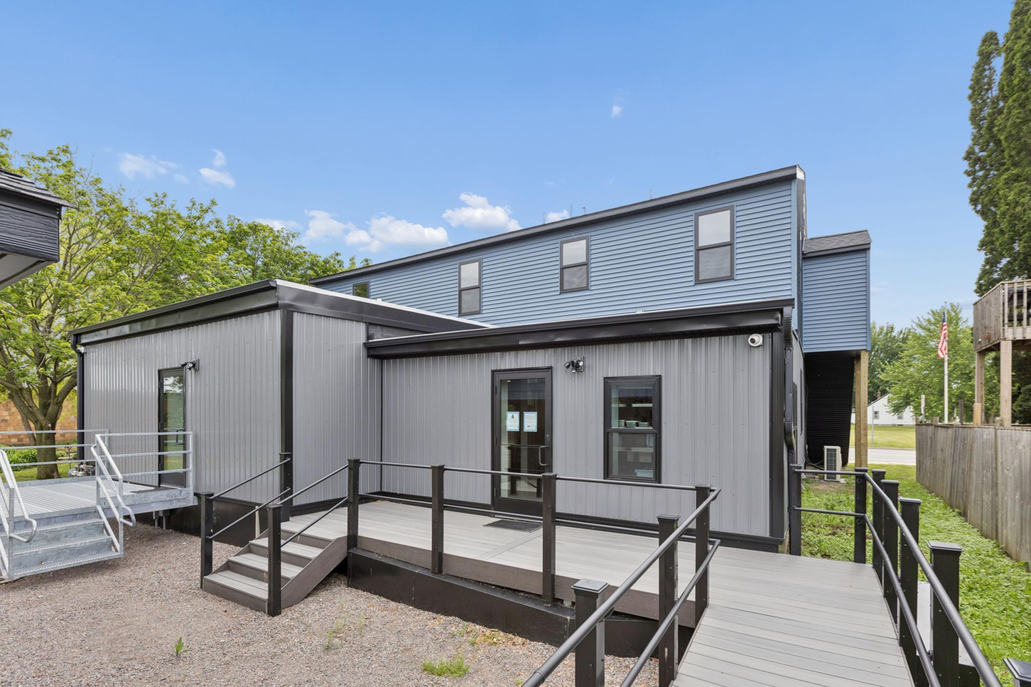 main property photo 32