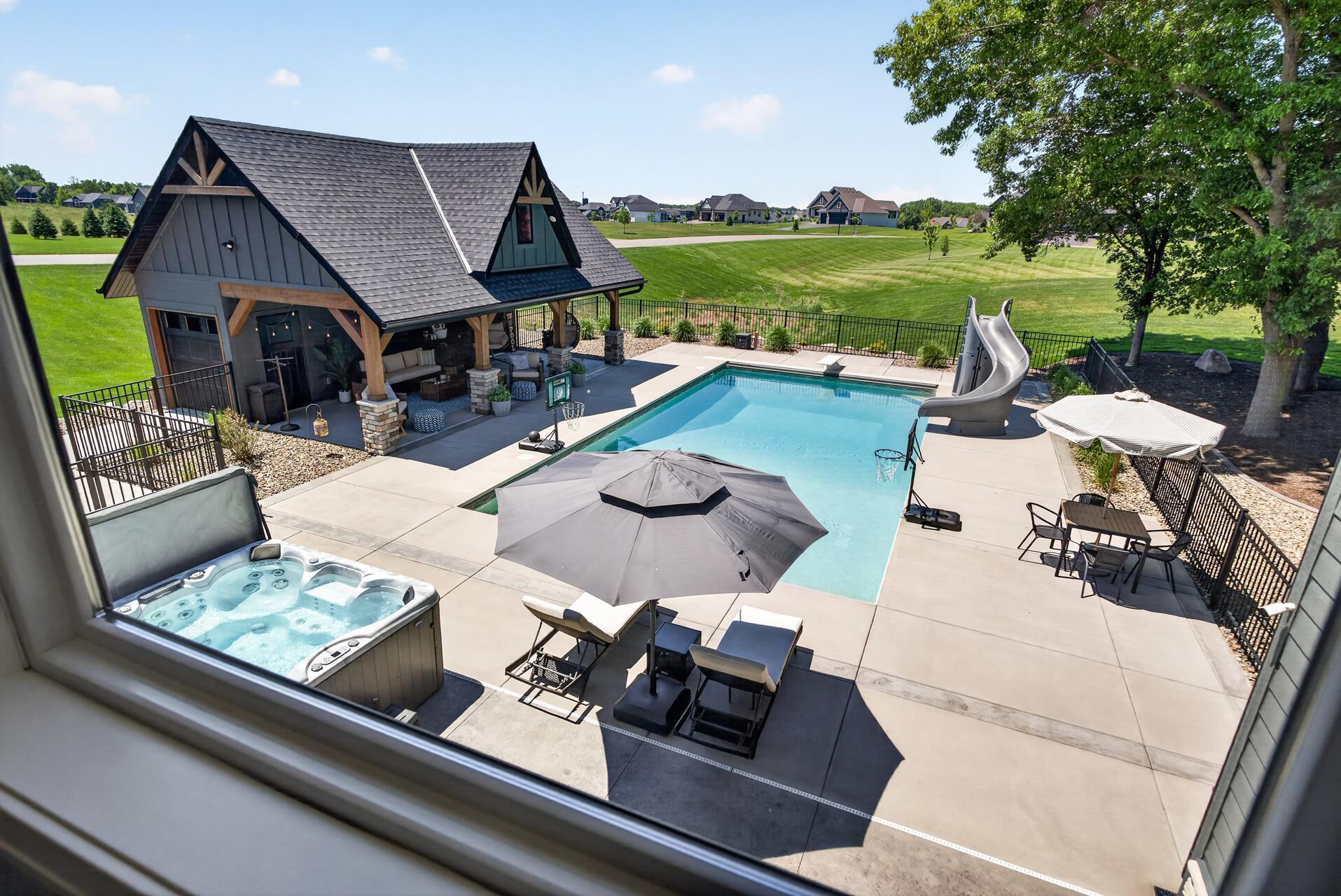 main property photo 50