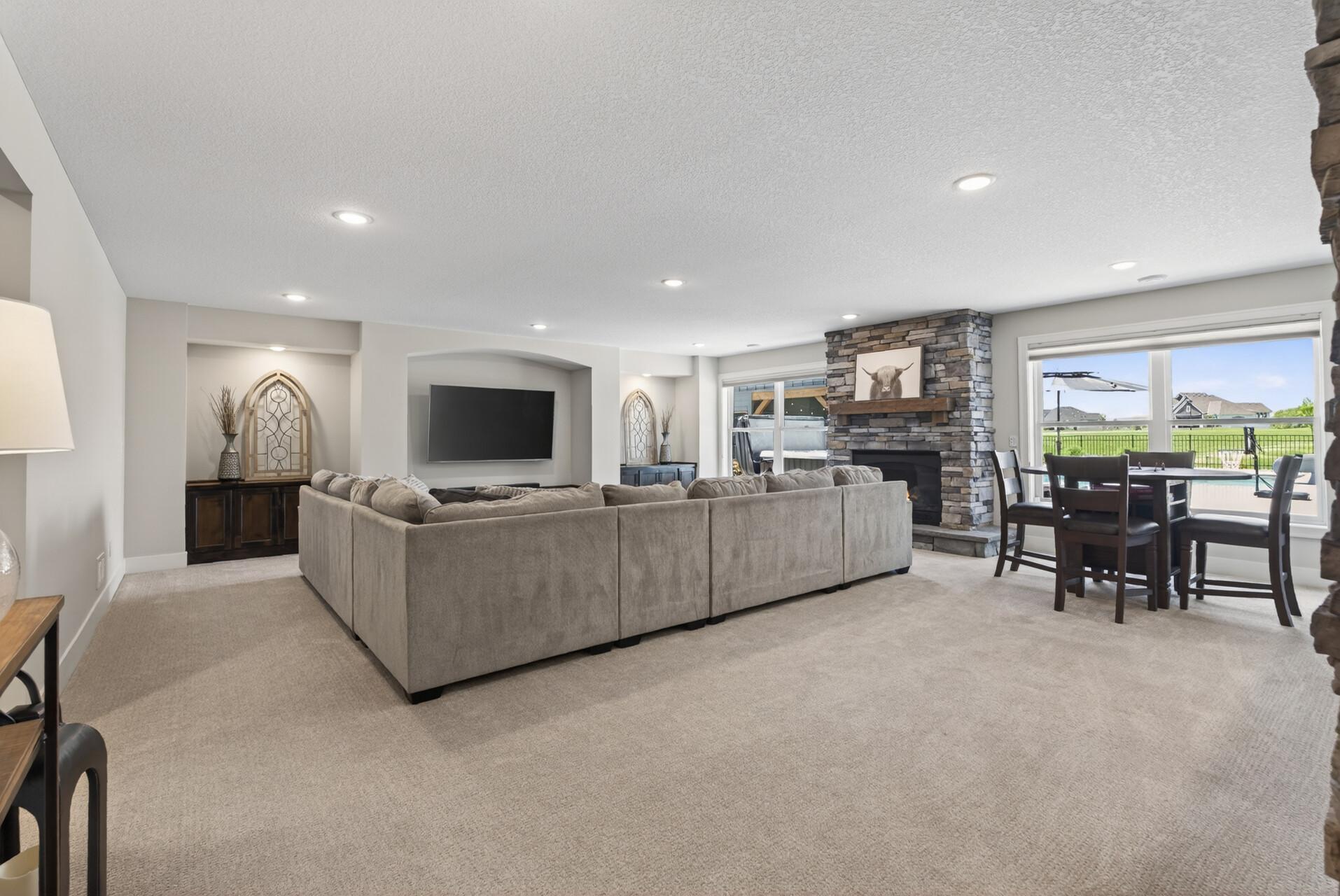 main property photo 74
