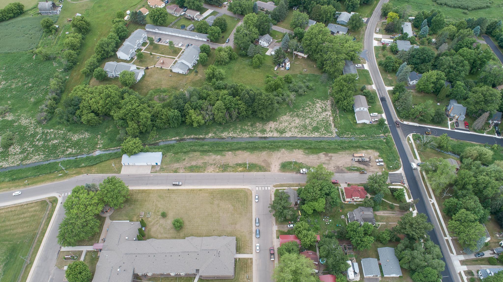 main property photo 11