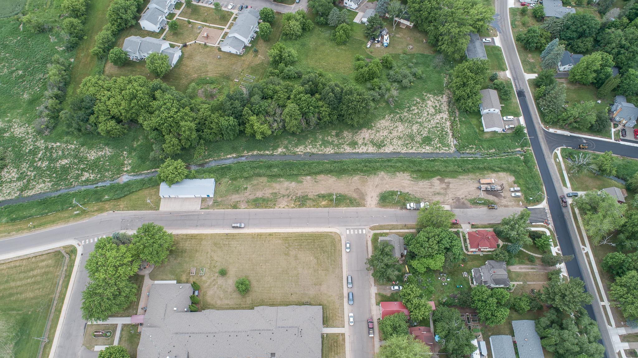 main property photo 9