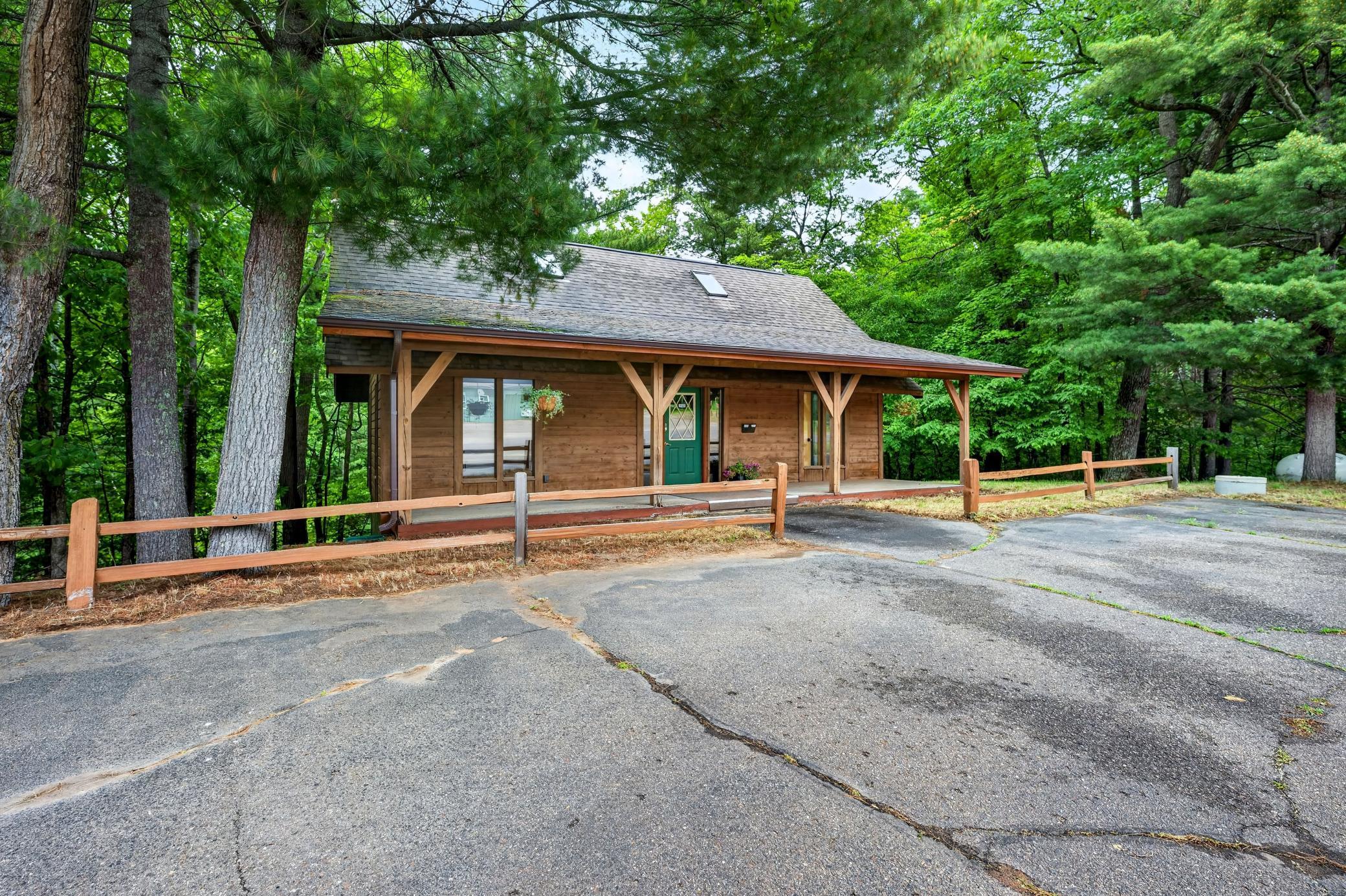 main property photo 40