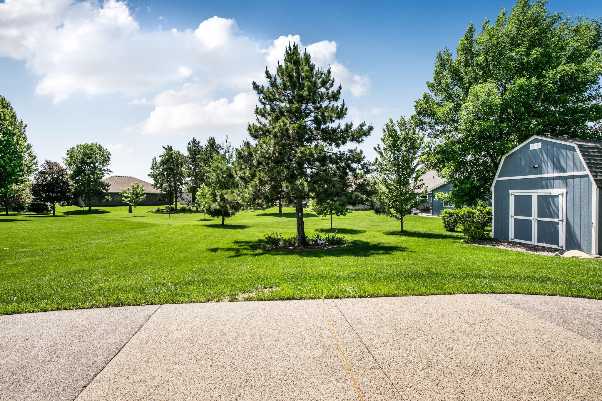 main property photo 28