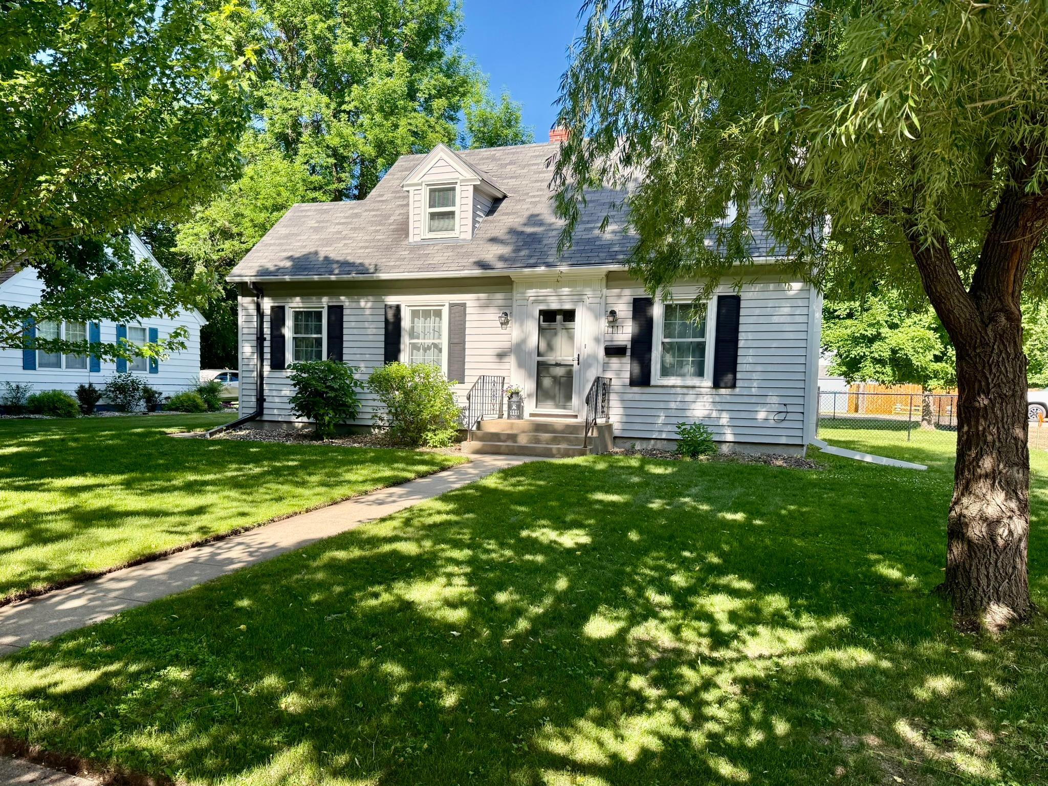 main property photo 42