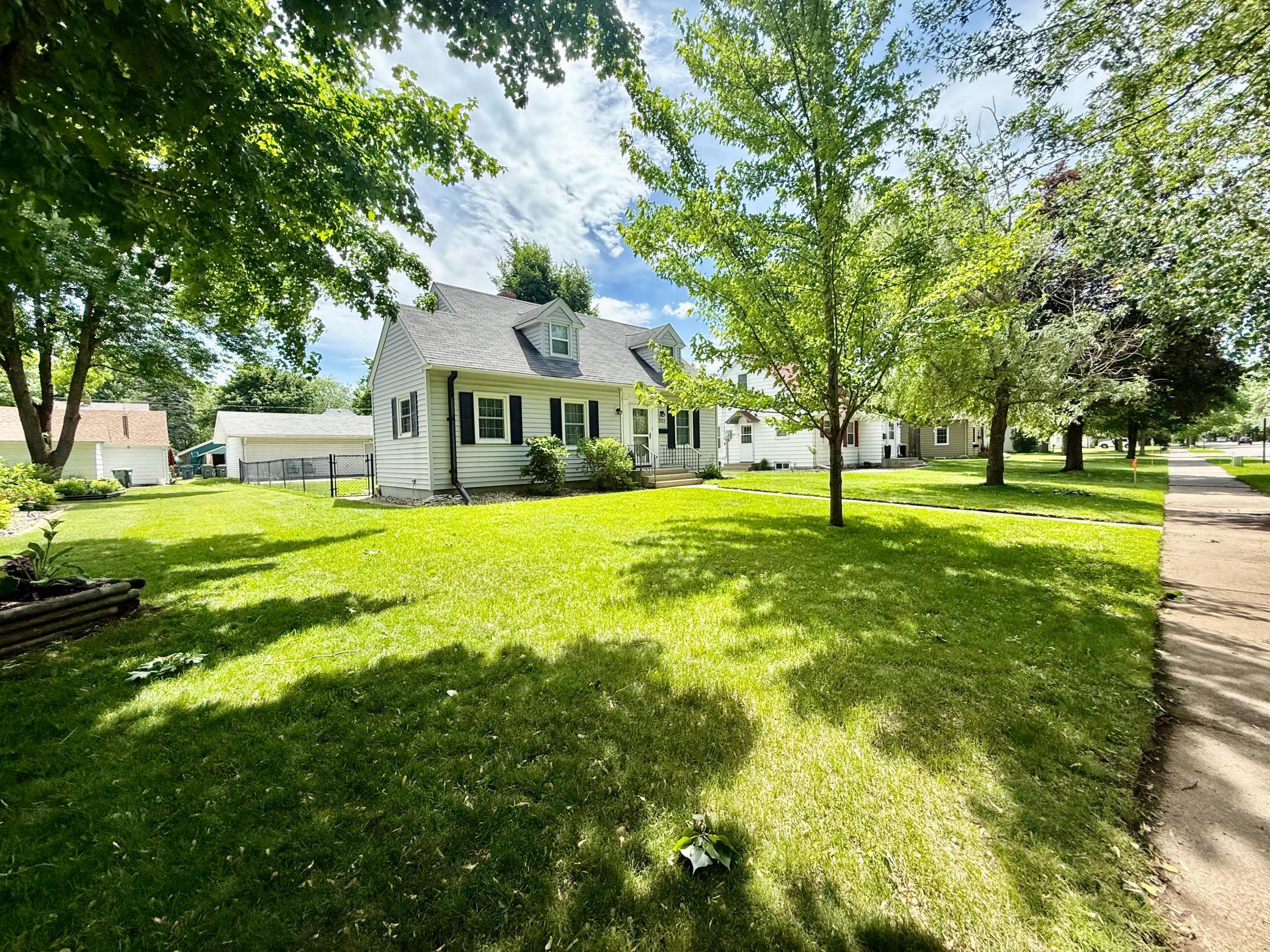 main property photo 53