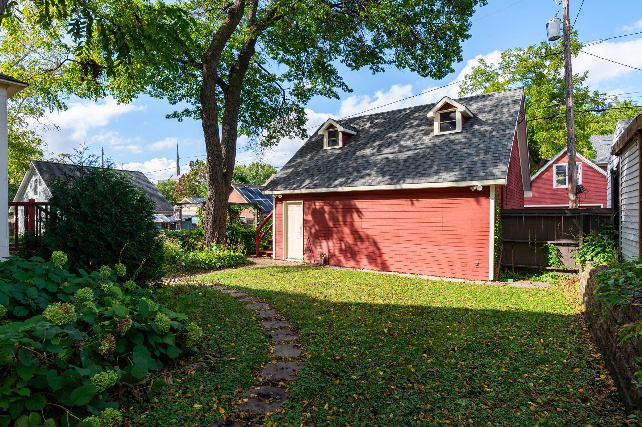 main property photo 43