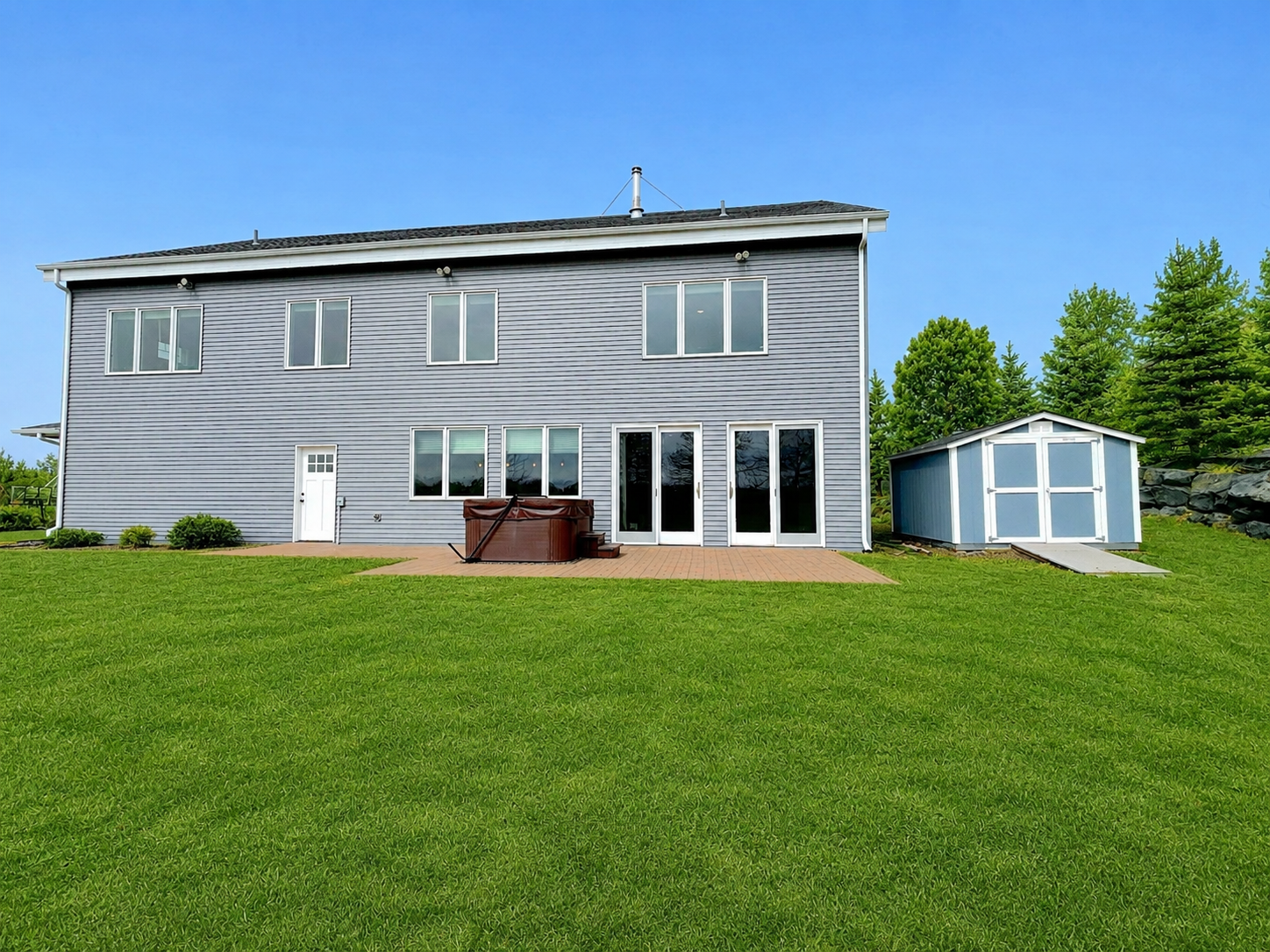 main property photo 32