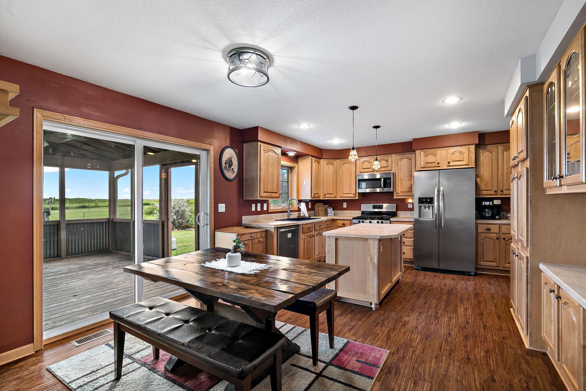 main property photo 8