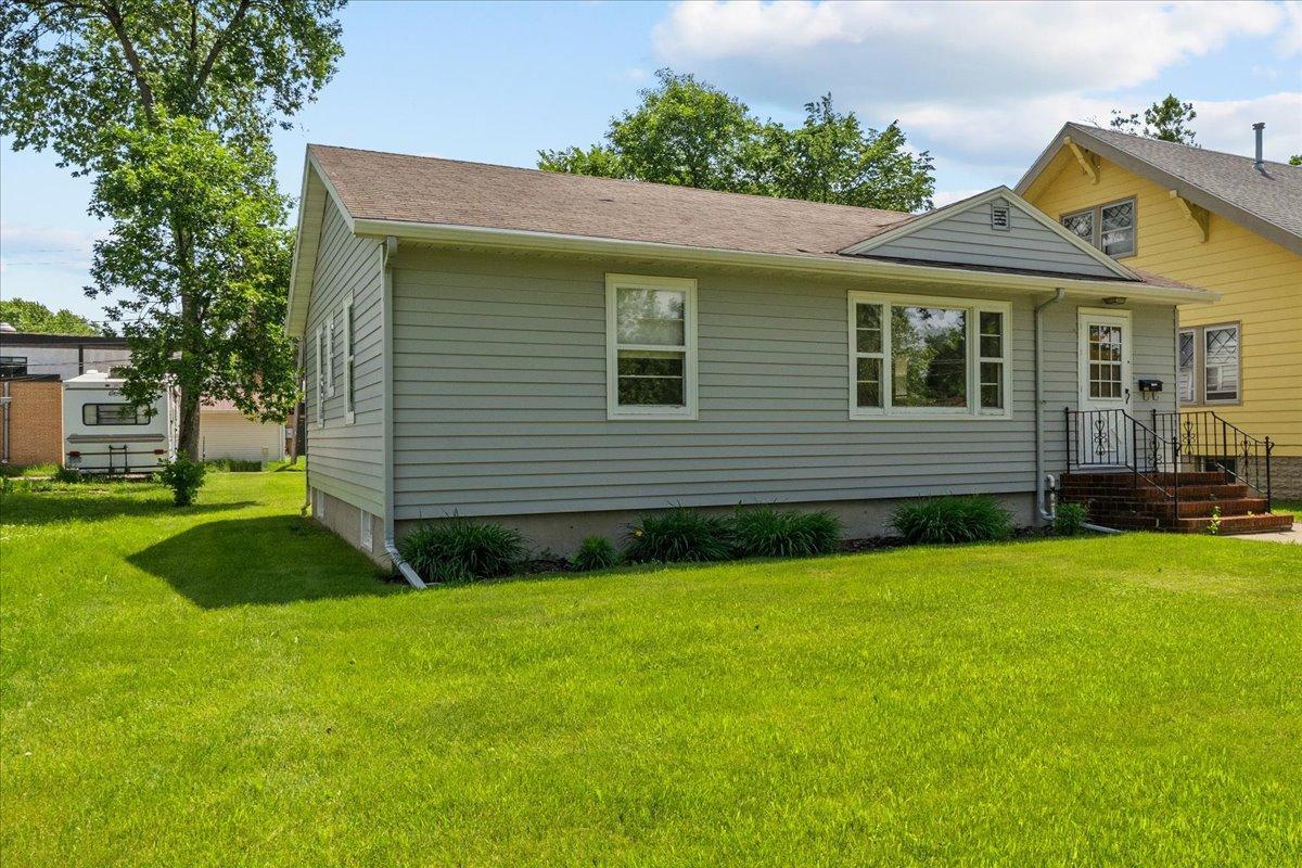 main property photo 47