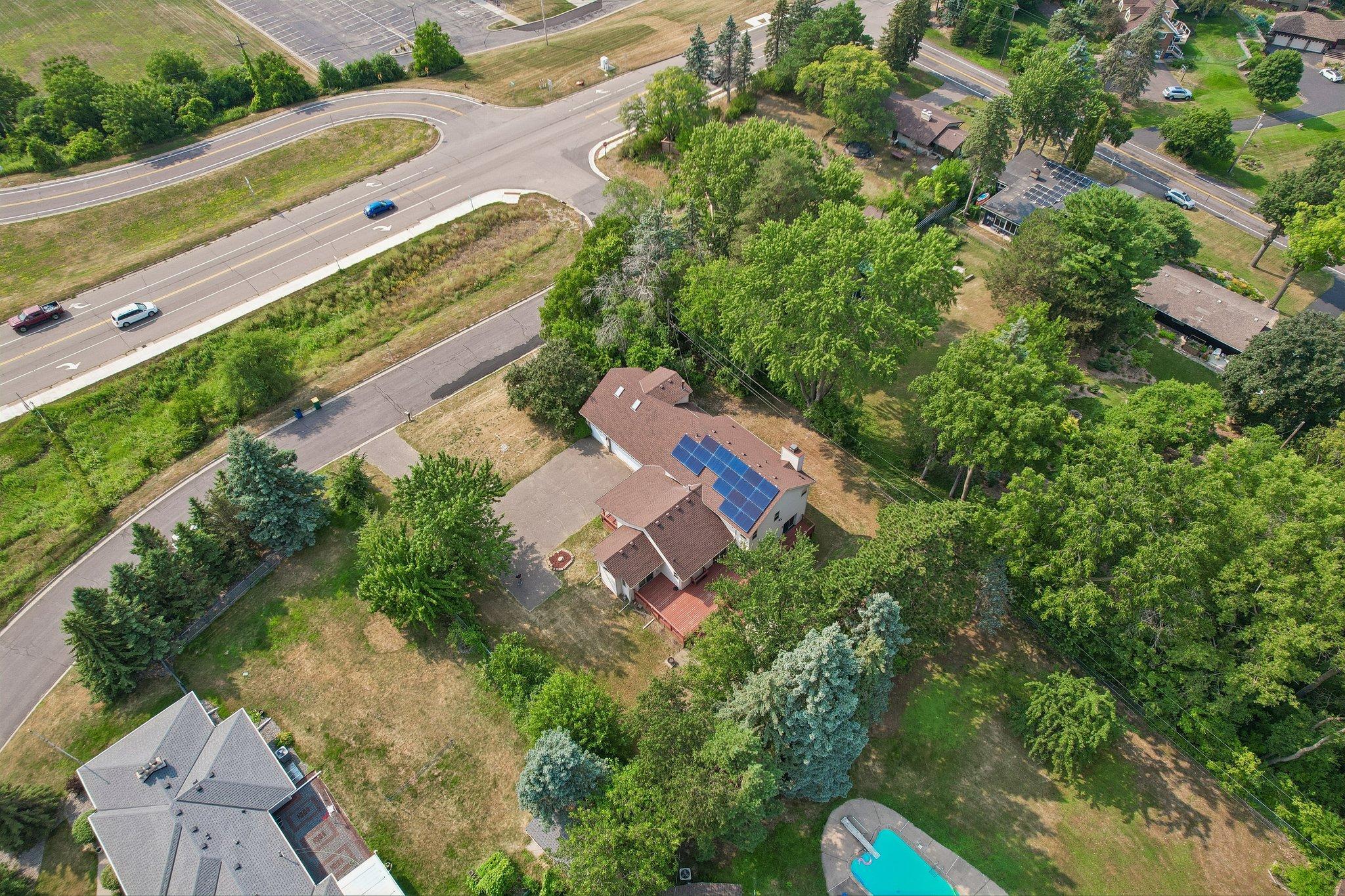 main property photo 76