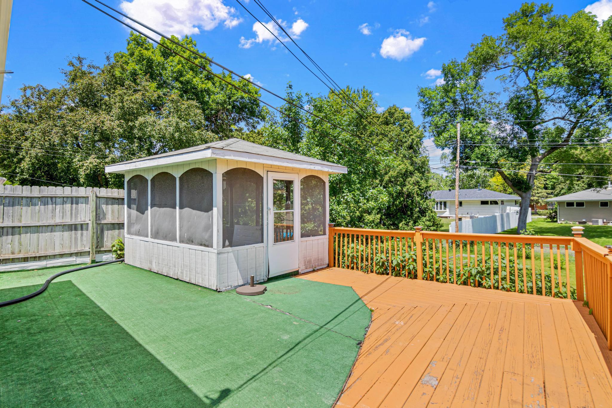 main property photo 23