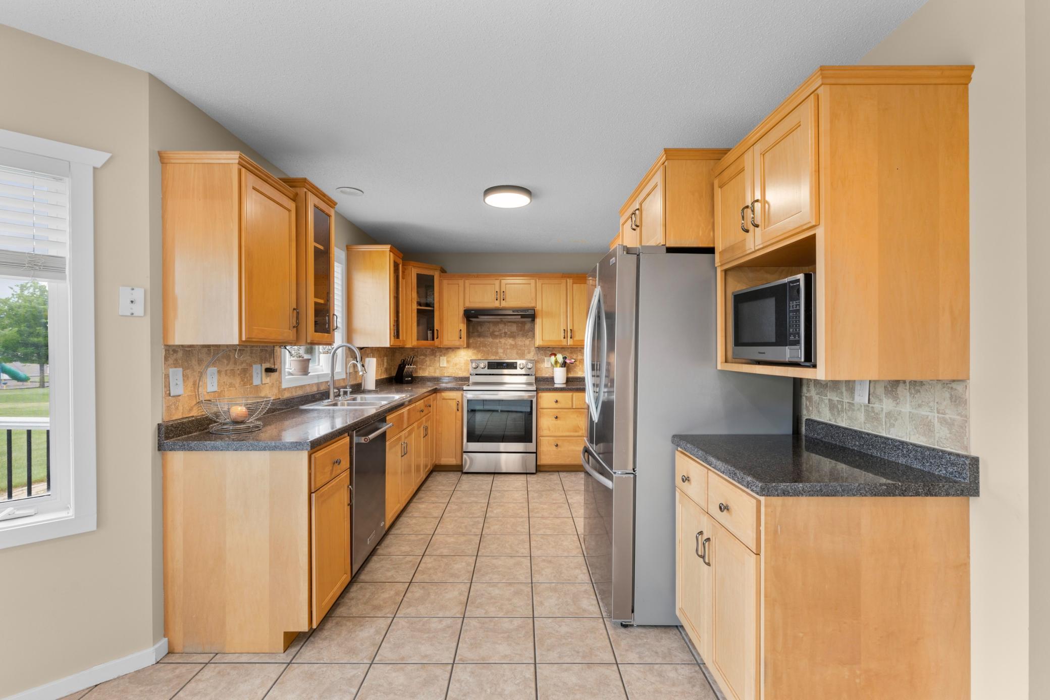 main property photo 9
