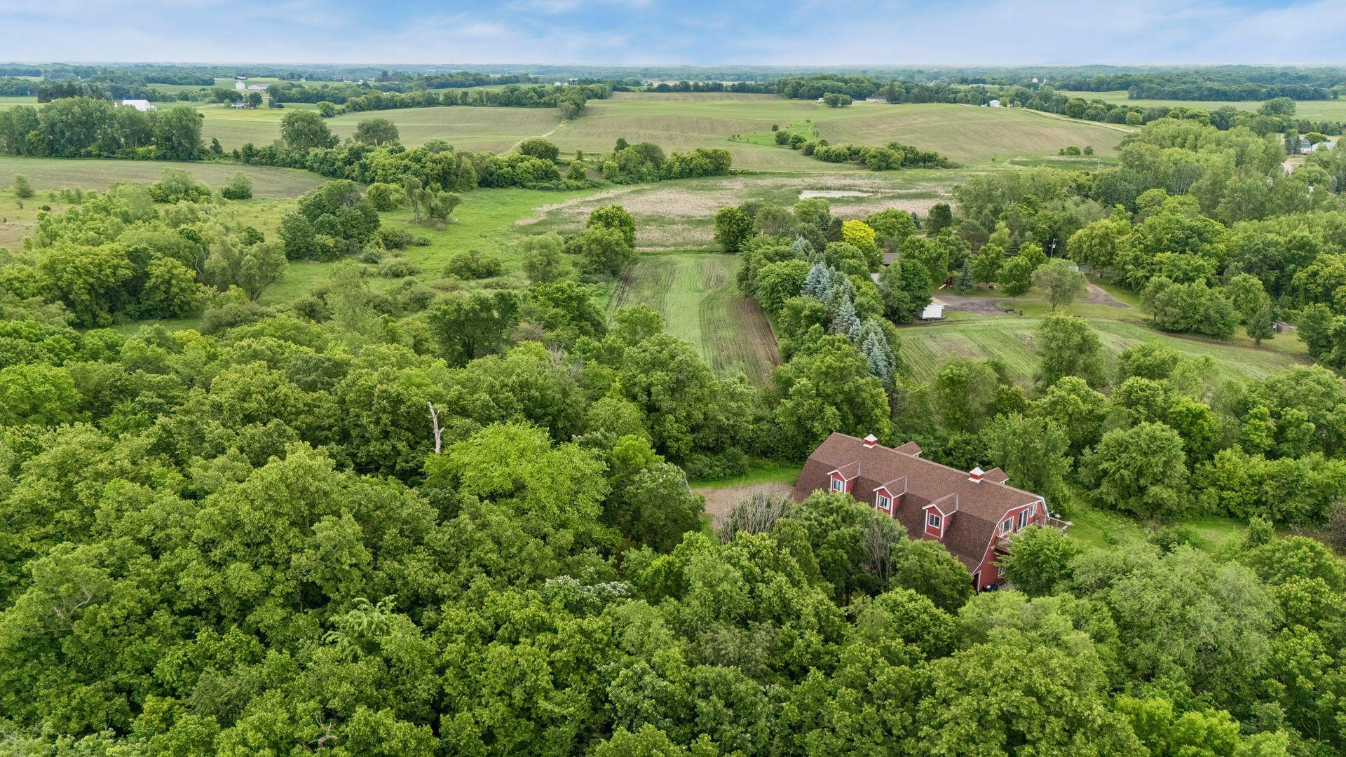 main property photo 18