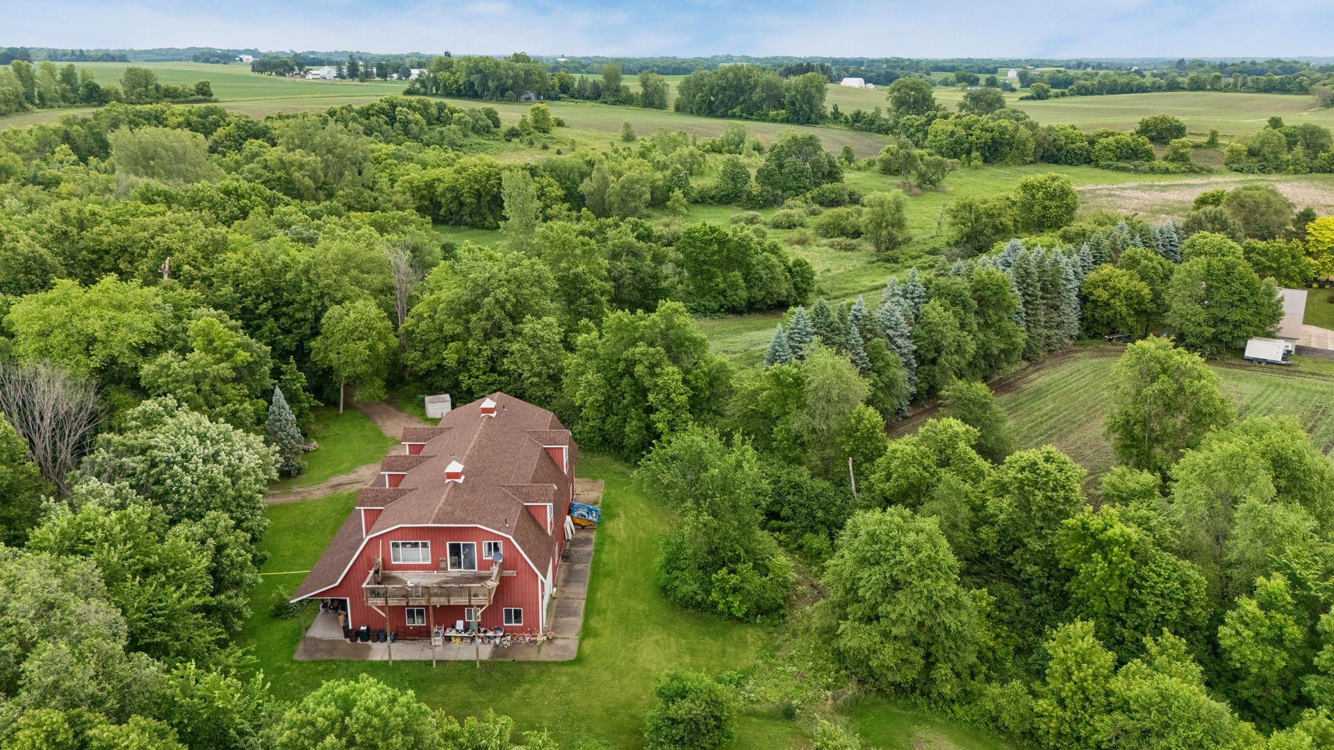 main property photo 19