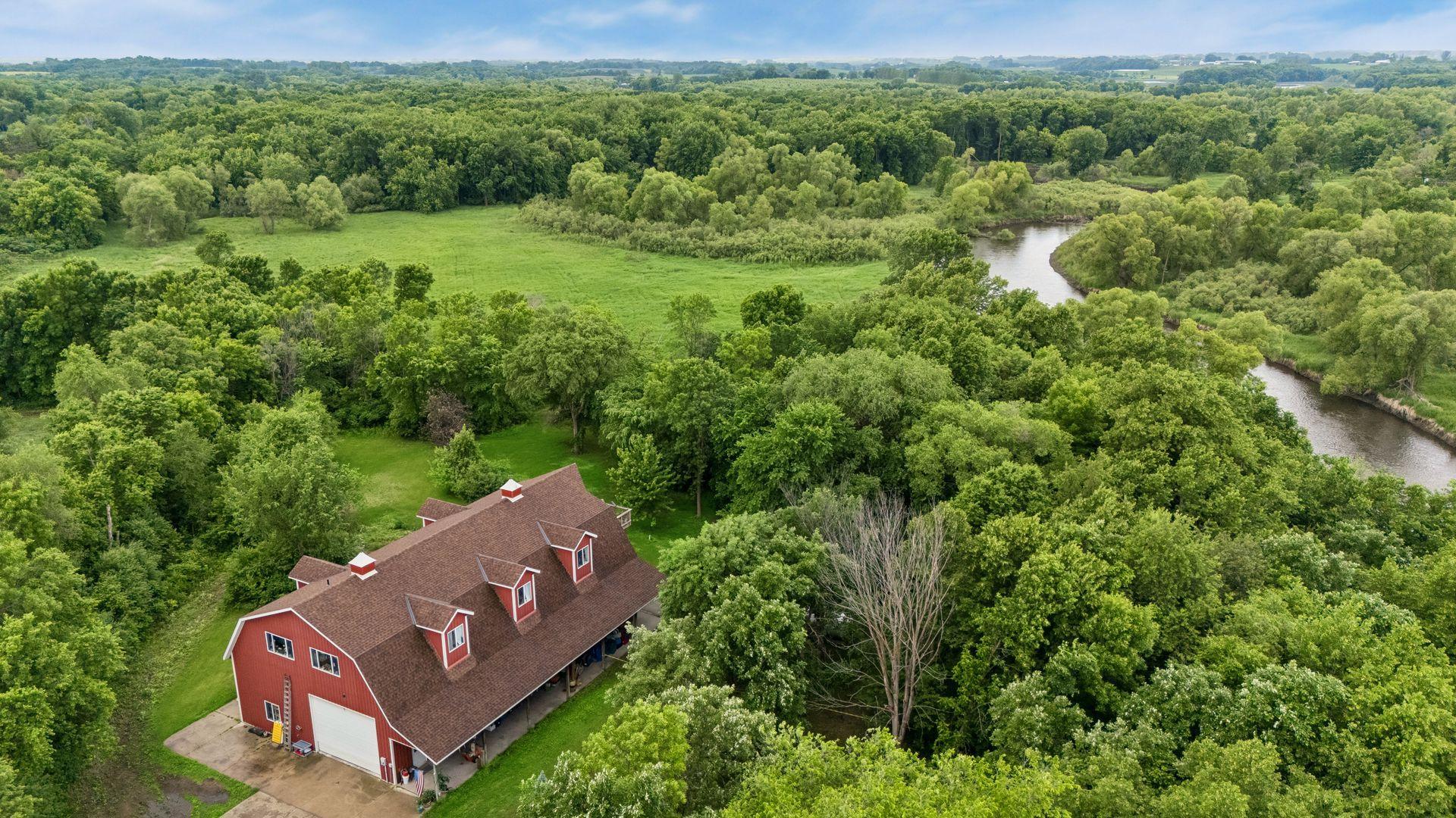 main property photo 8