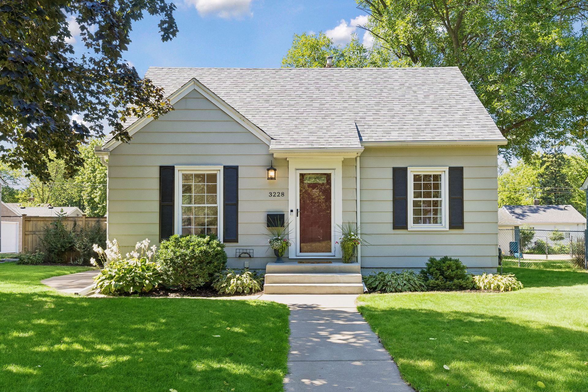 main property photo 0