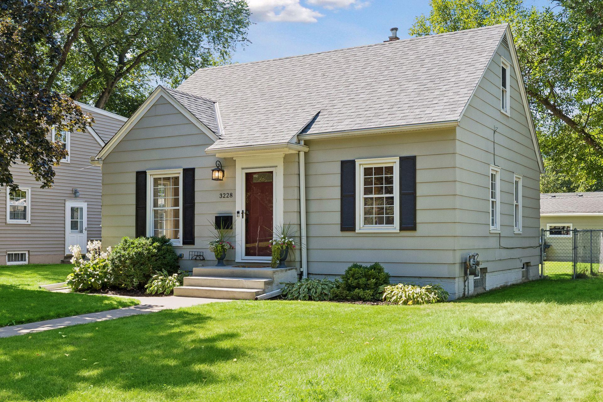 main property photo 50